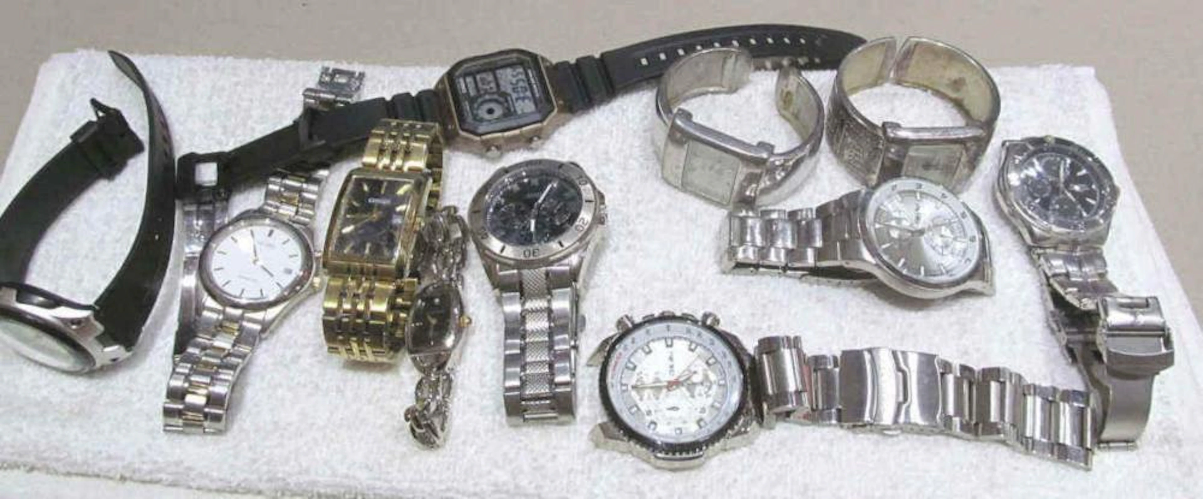 11 Watches For Parts Or Repair