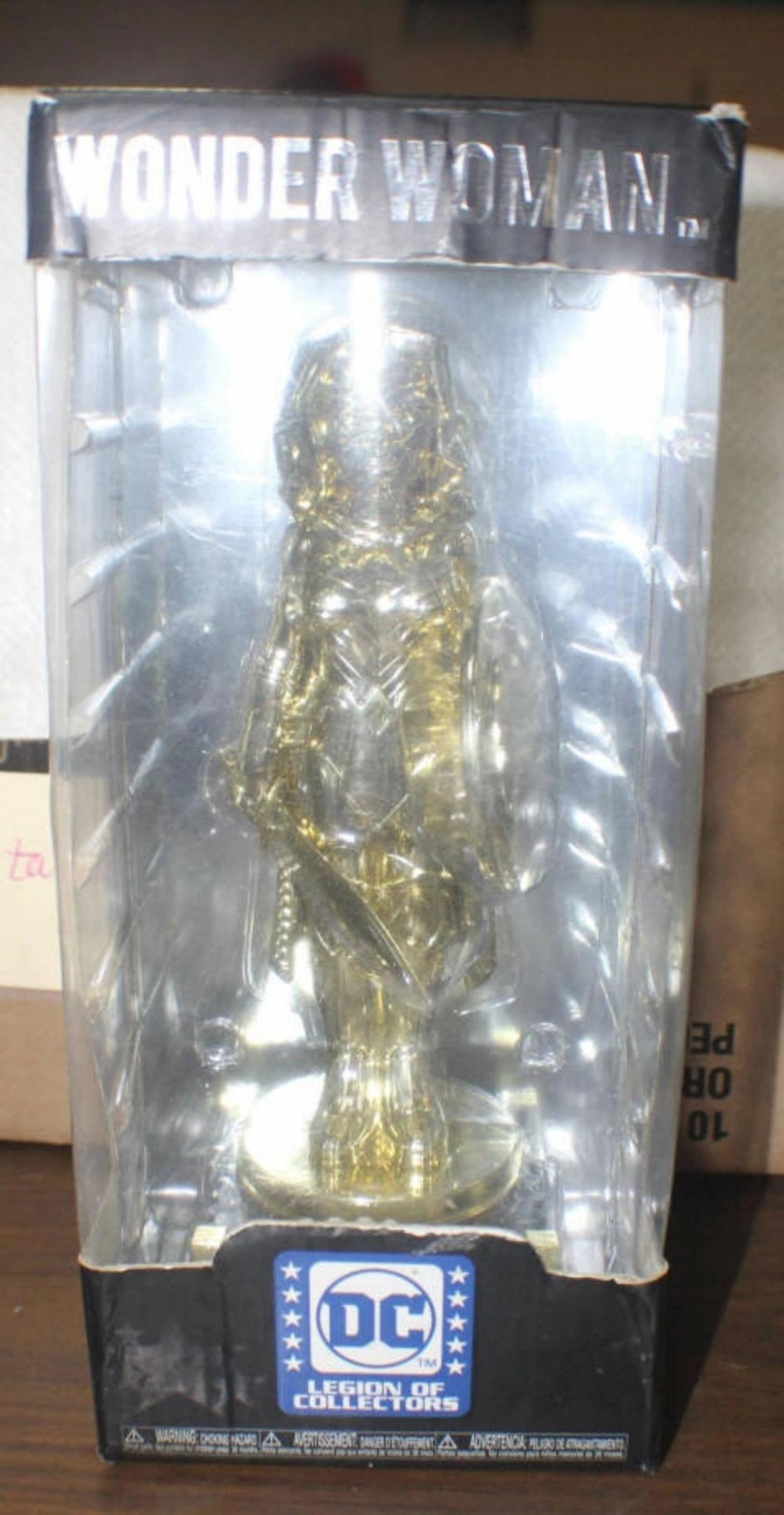 Wonder Woman Statue 'Gold'