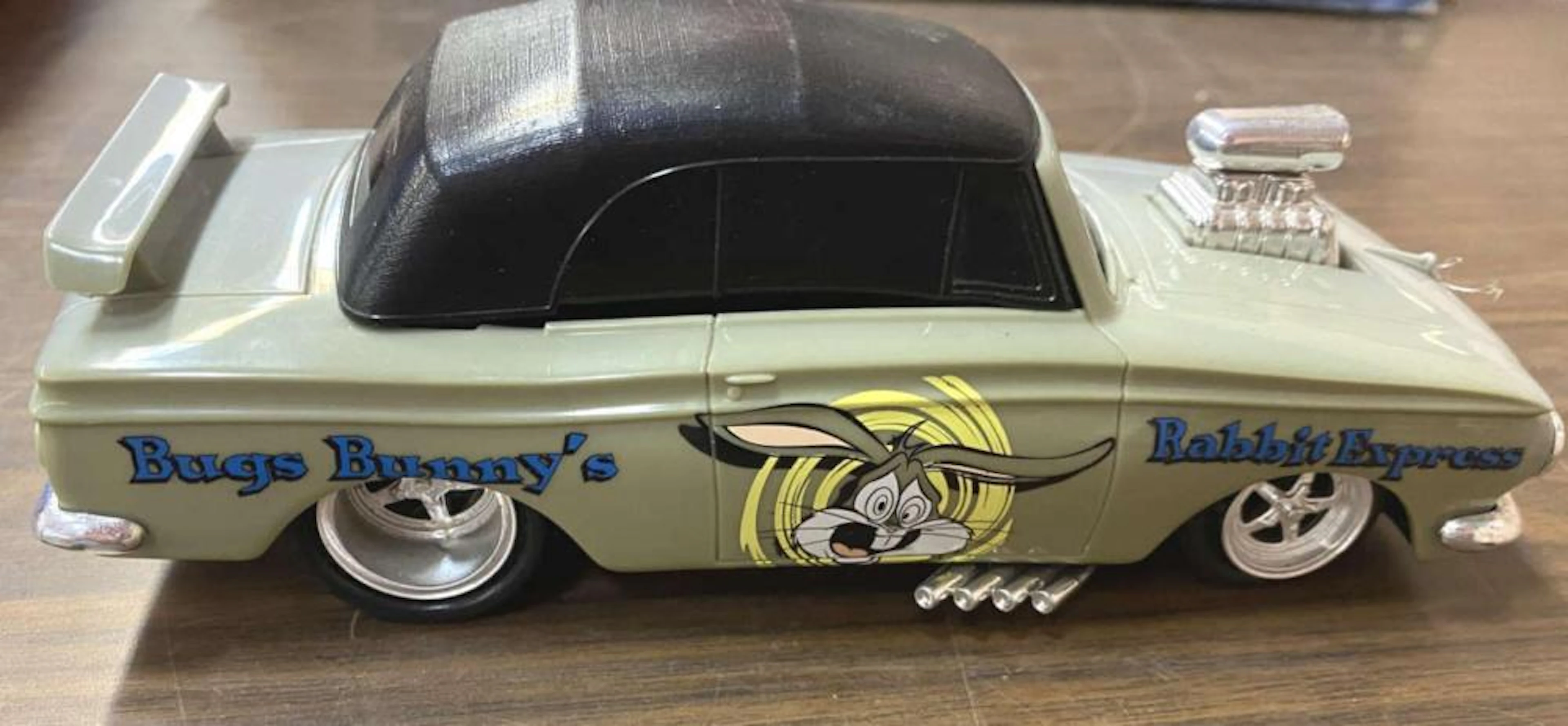 Looney Tunes & 1956 Ford Street Rod Collectibles