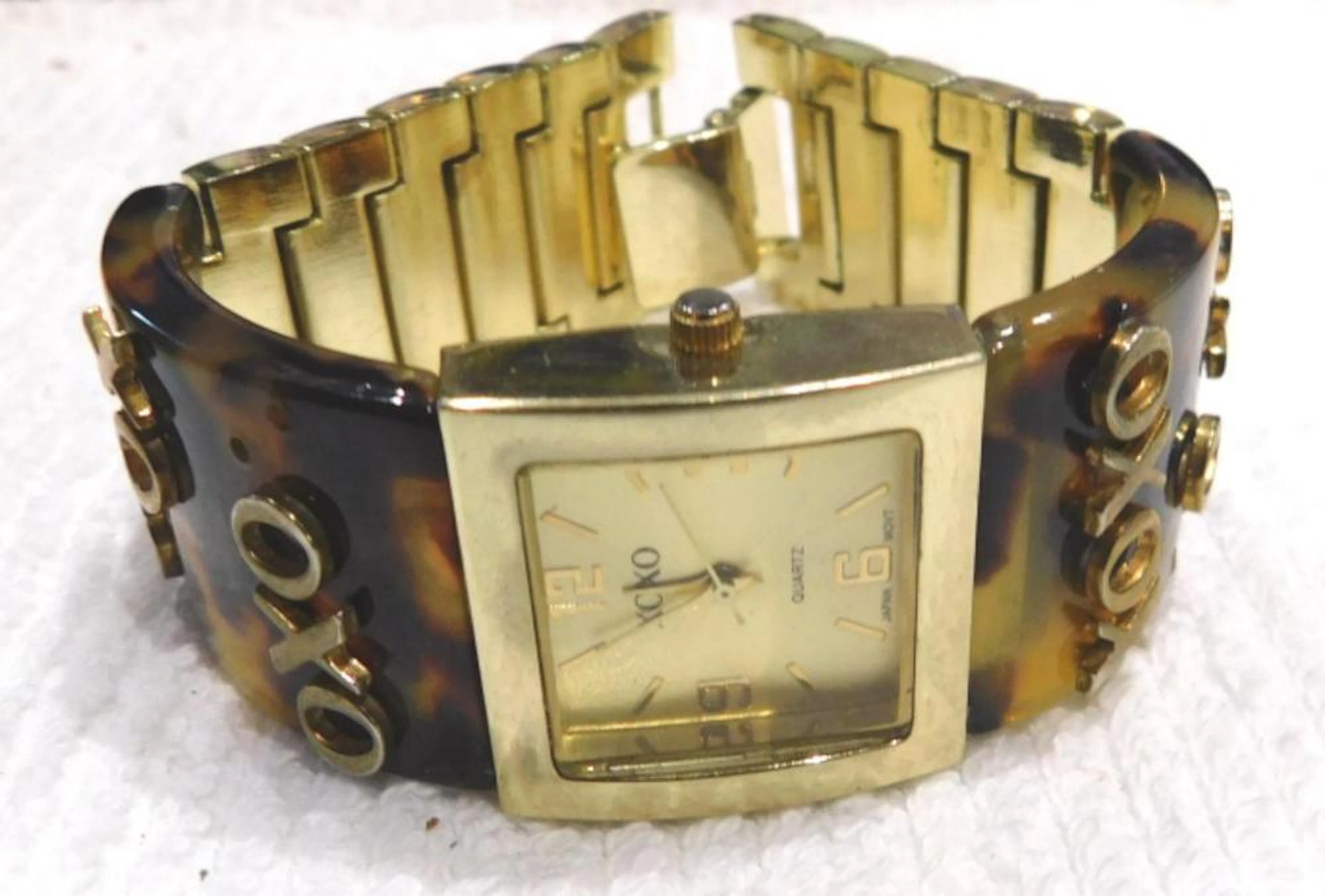 XOXO Quartz Watch