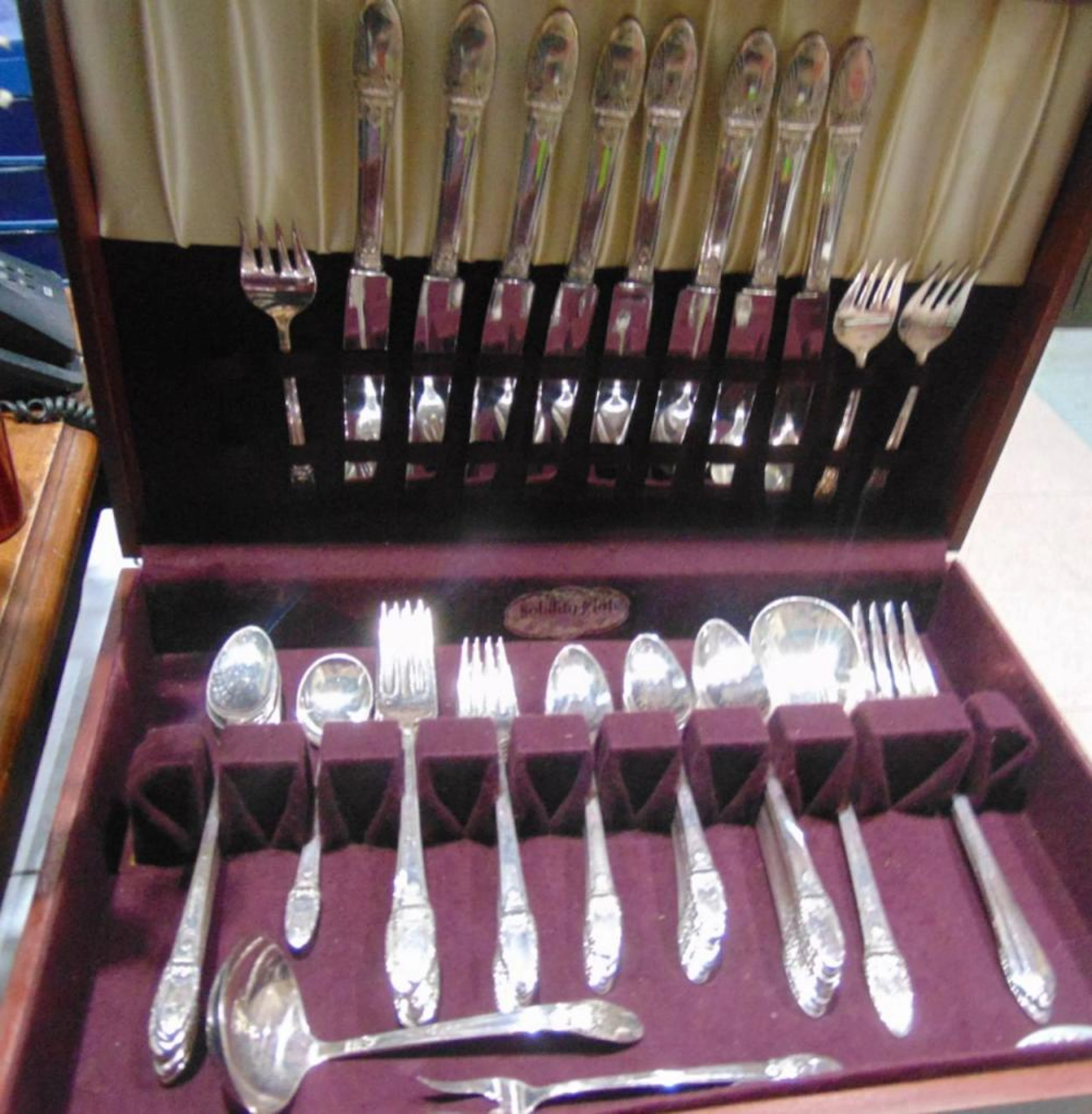 Rogers Bros International First Love Silverware
