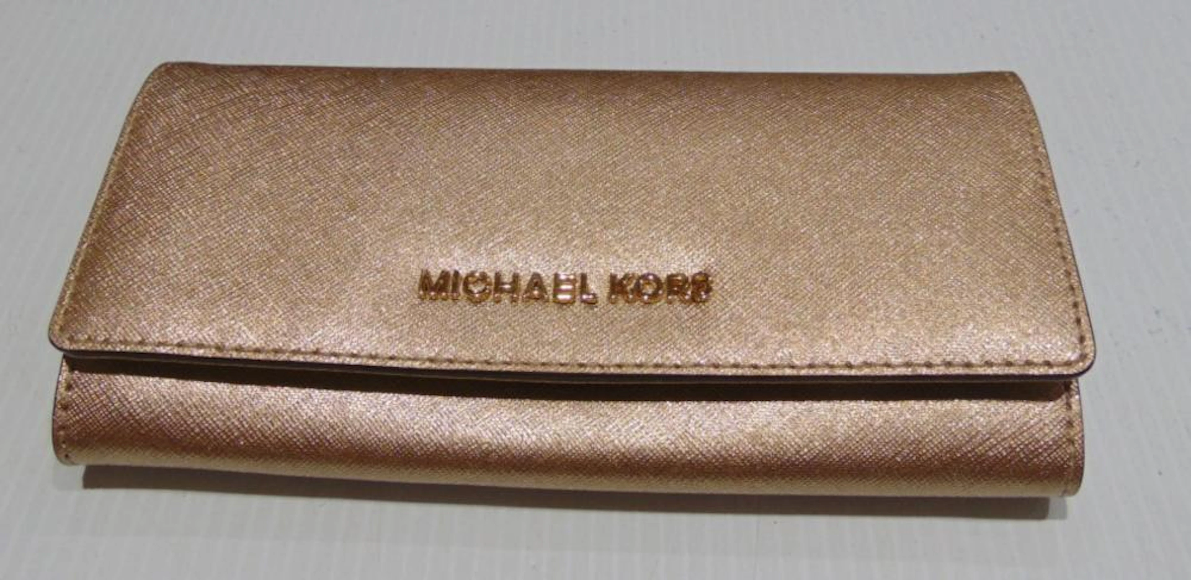 Michael Kors Full Size Wallet Pale Gold