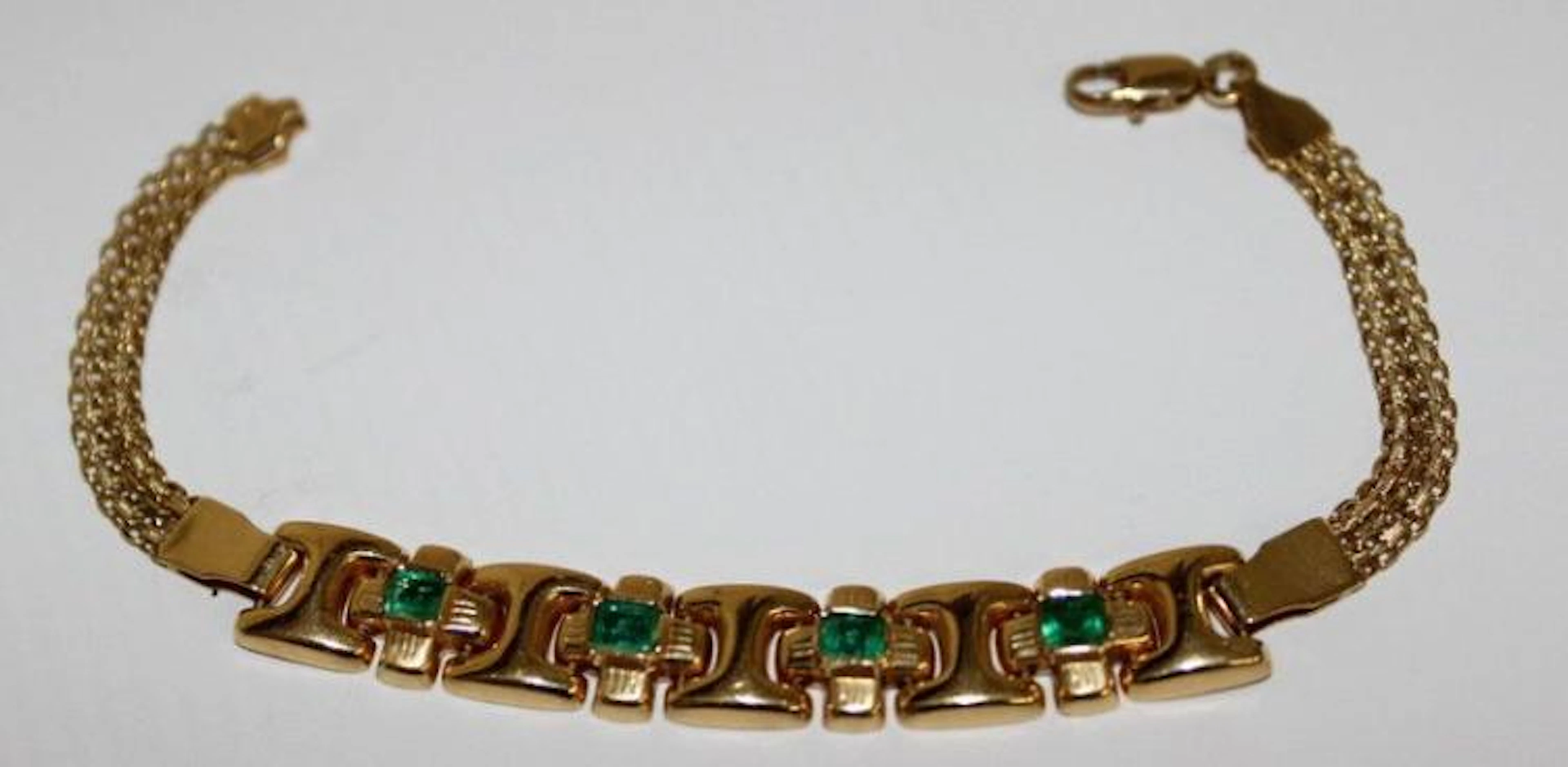 18Kt YG Colombian Emerald Ladies Bracelet