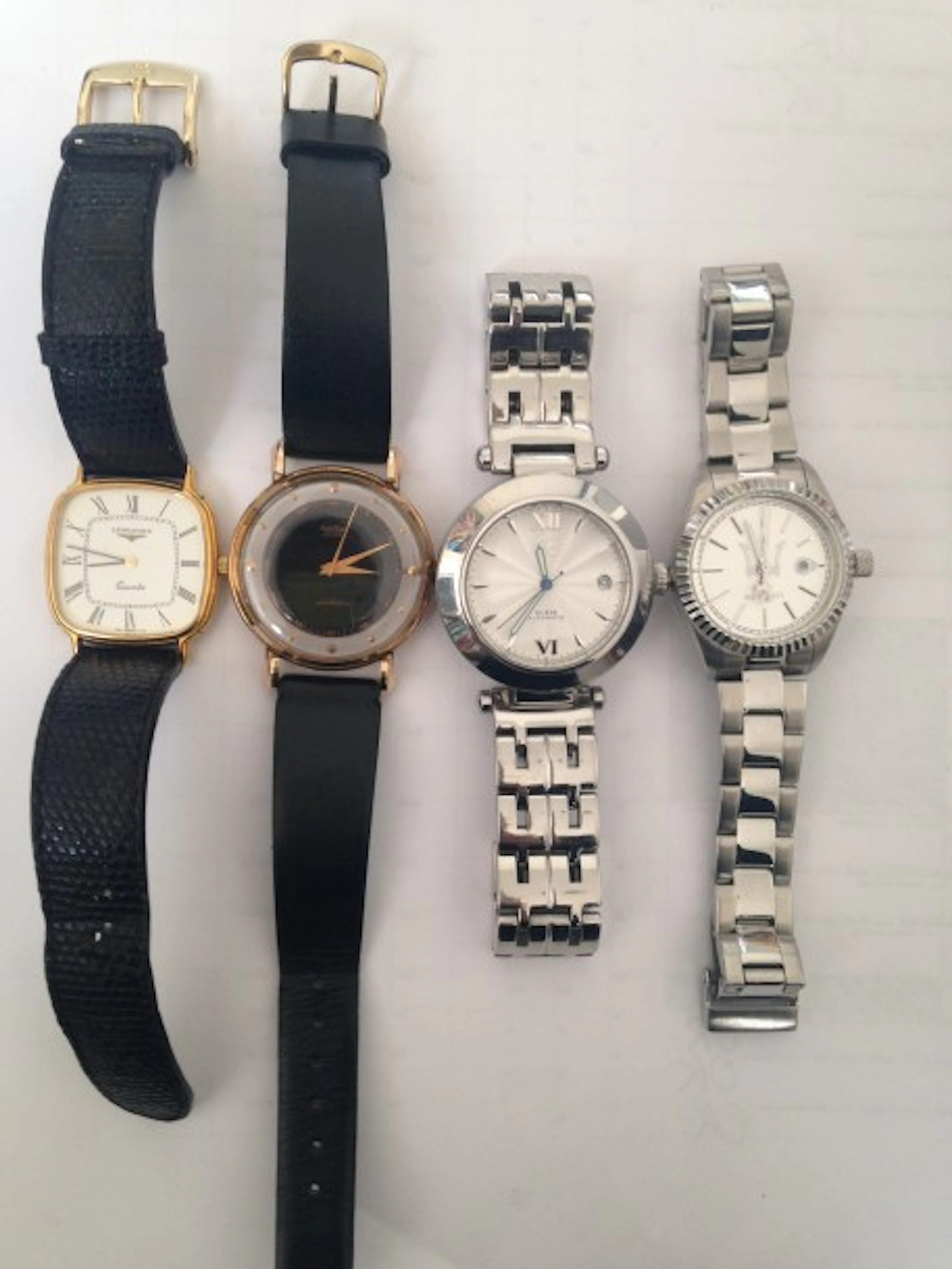 Lot de 4 montres : Cristal Watch