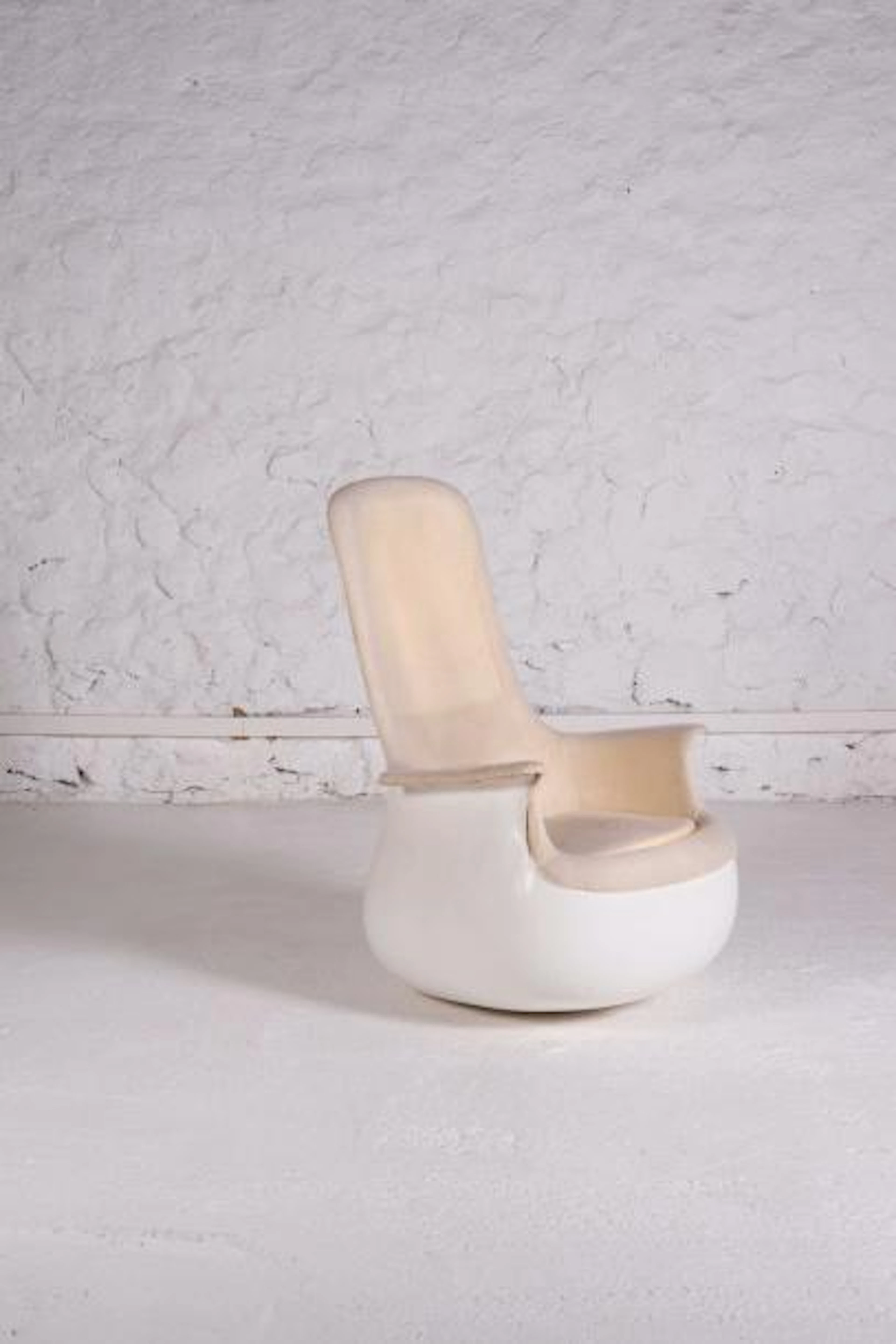 MARC HELD (1932) Fauteuil Culbuto Polyester