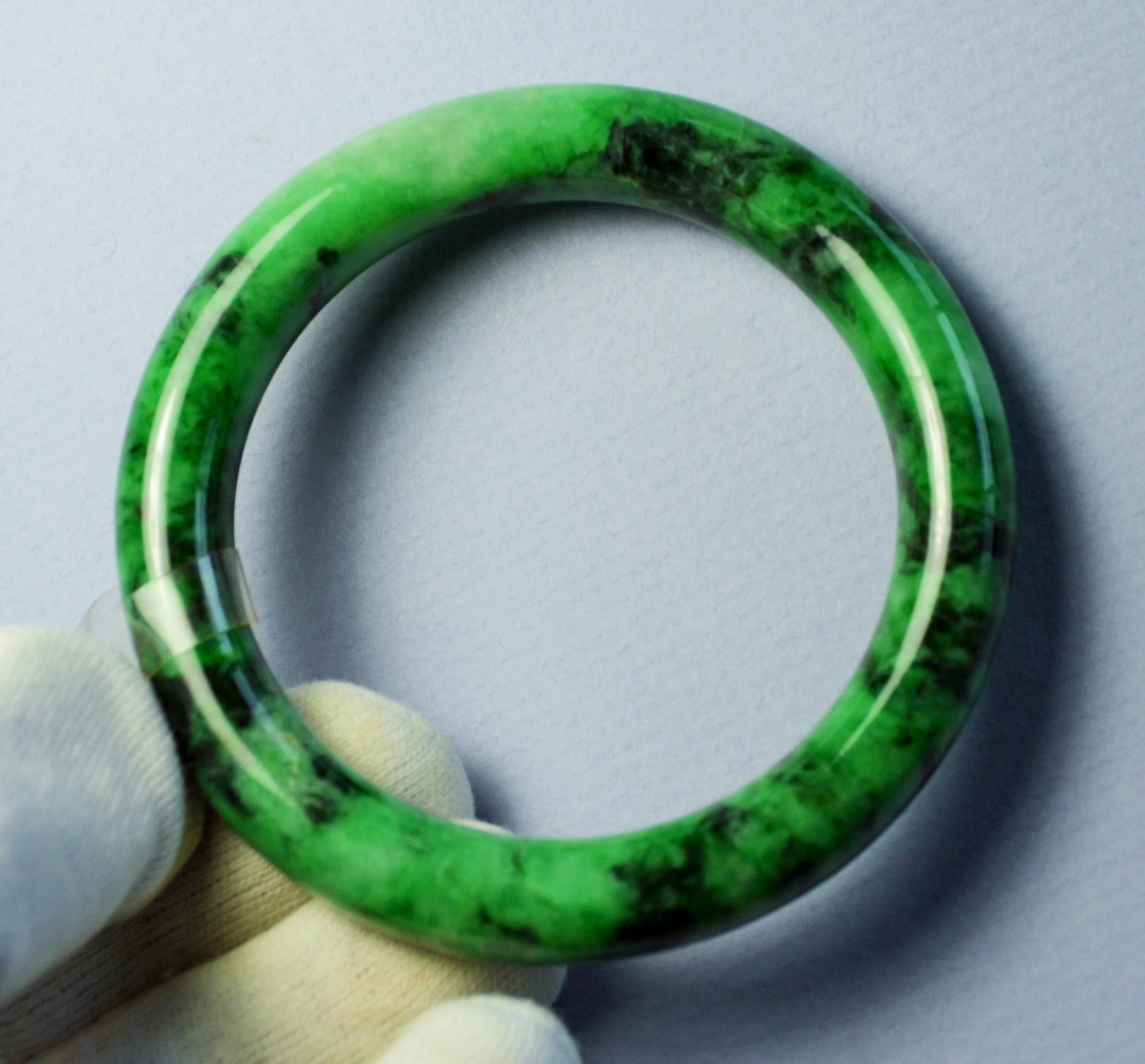 Chinese top certified lavender jade bangle bracelet