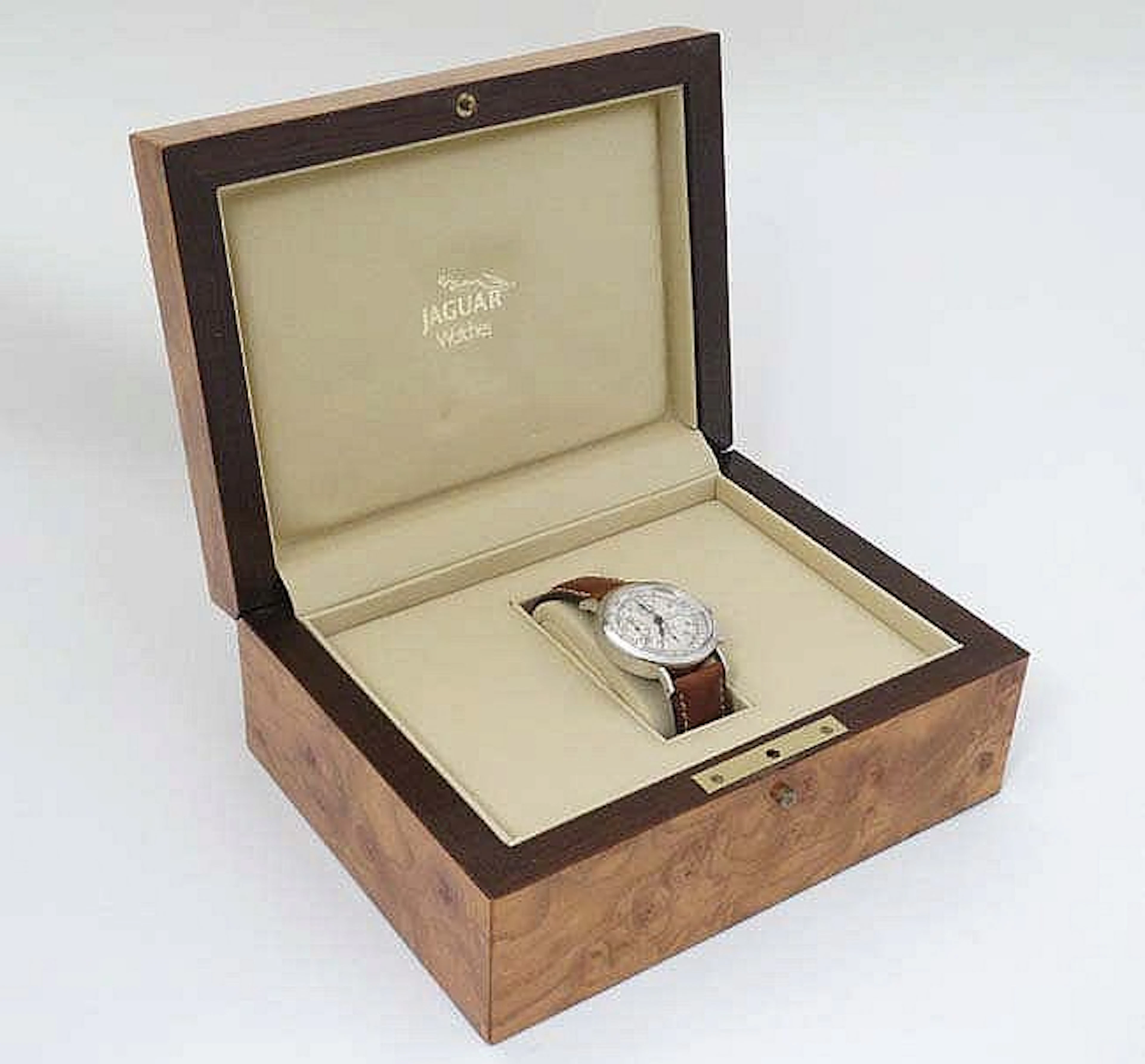 Rare Jaguar Collection Watch : a Burr Walnut boxed
