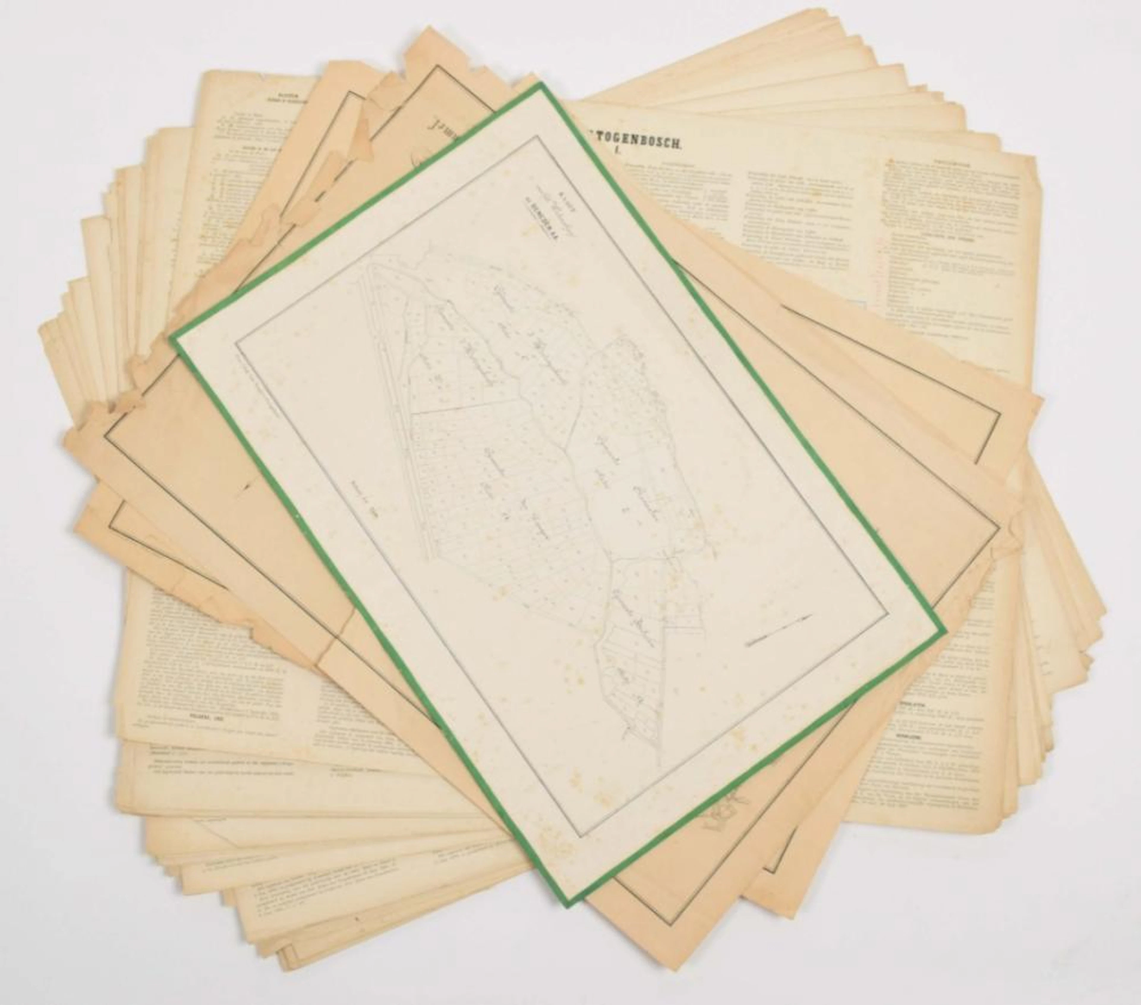 [CARTOGRAPHY & ATLASES] [VARIOUS] COLLECTION OF 32...