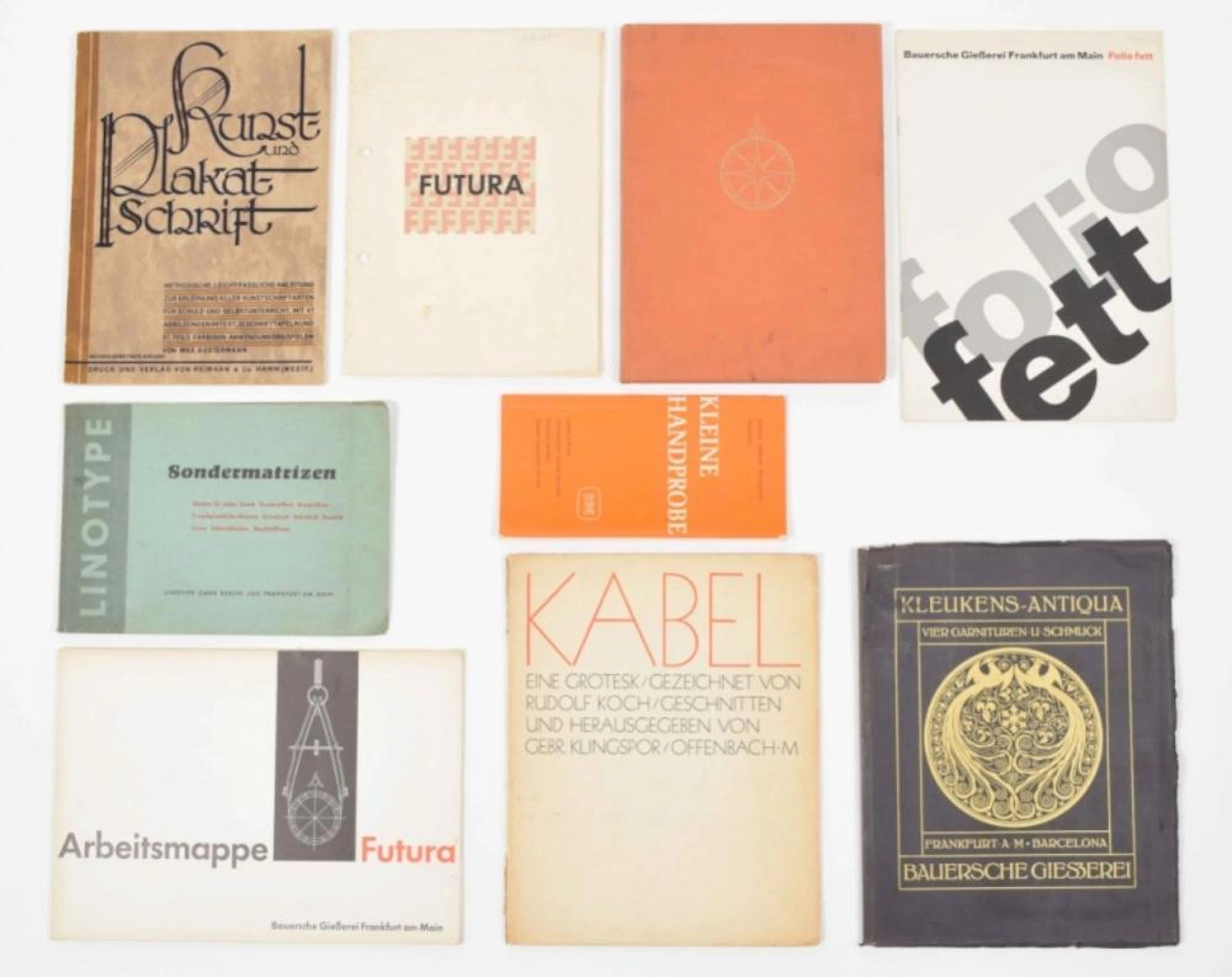 [FINE ARTS: TYPOGRAPHY & BOOKPRINTING] [TYPE SPECIMENS] ARBEITSMAPPE FUTURA