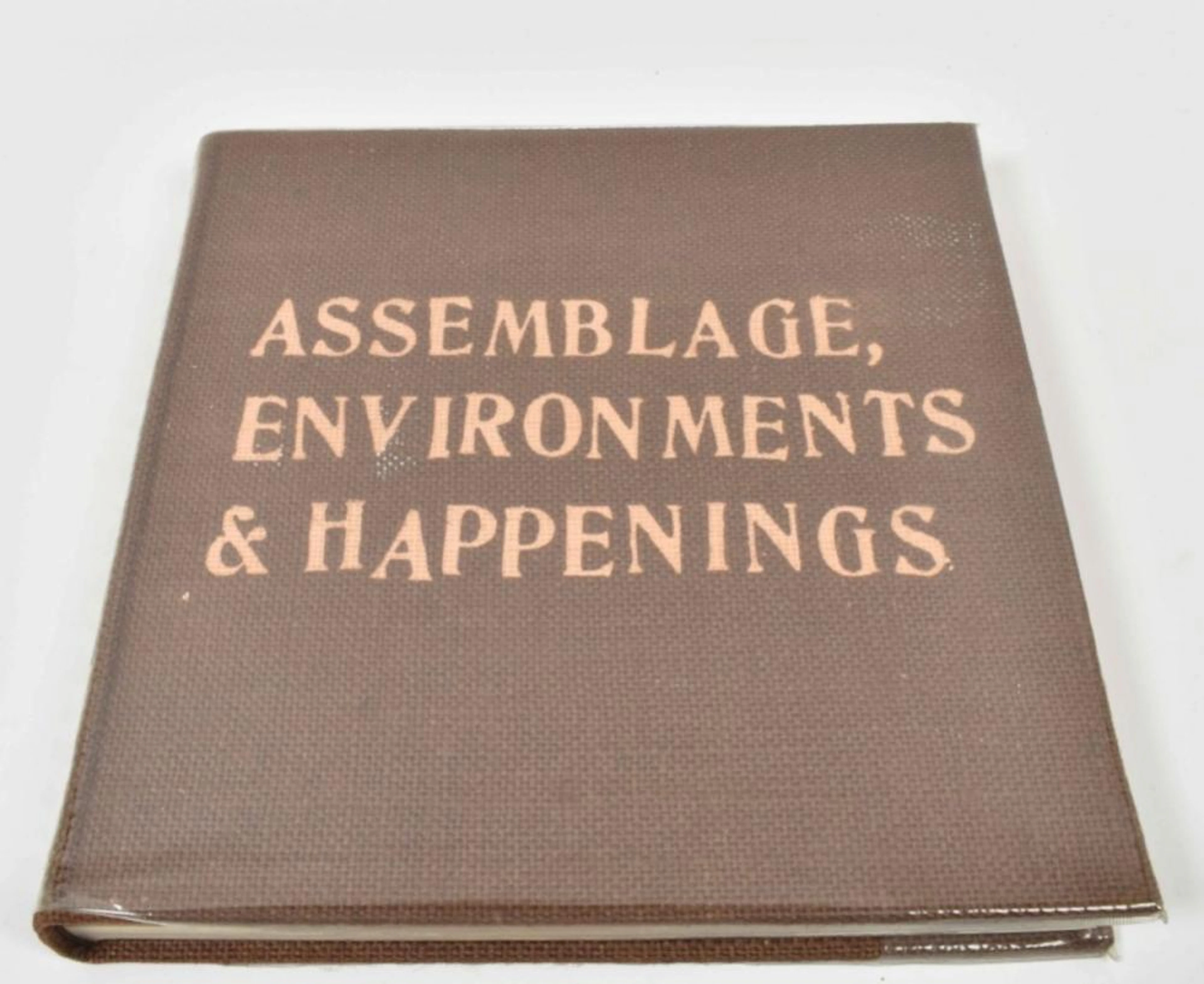 [FLUXUS] ALLAN KAPROW, ASSEMBLAGE, ENVIRONMENTS & HAPPENINGS
