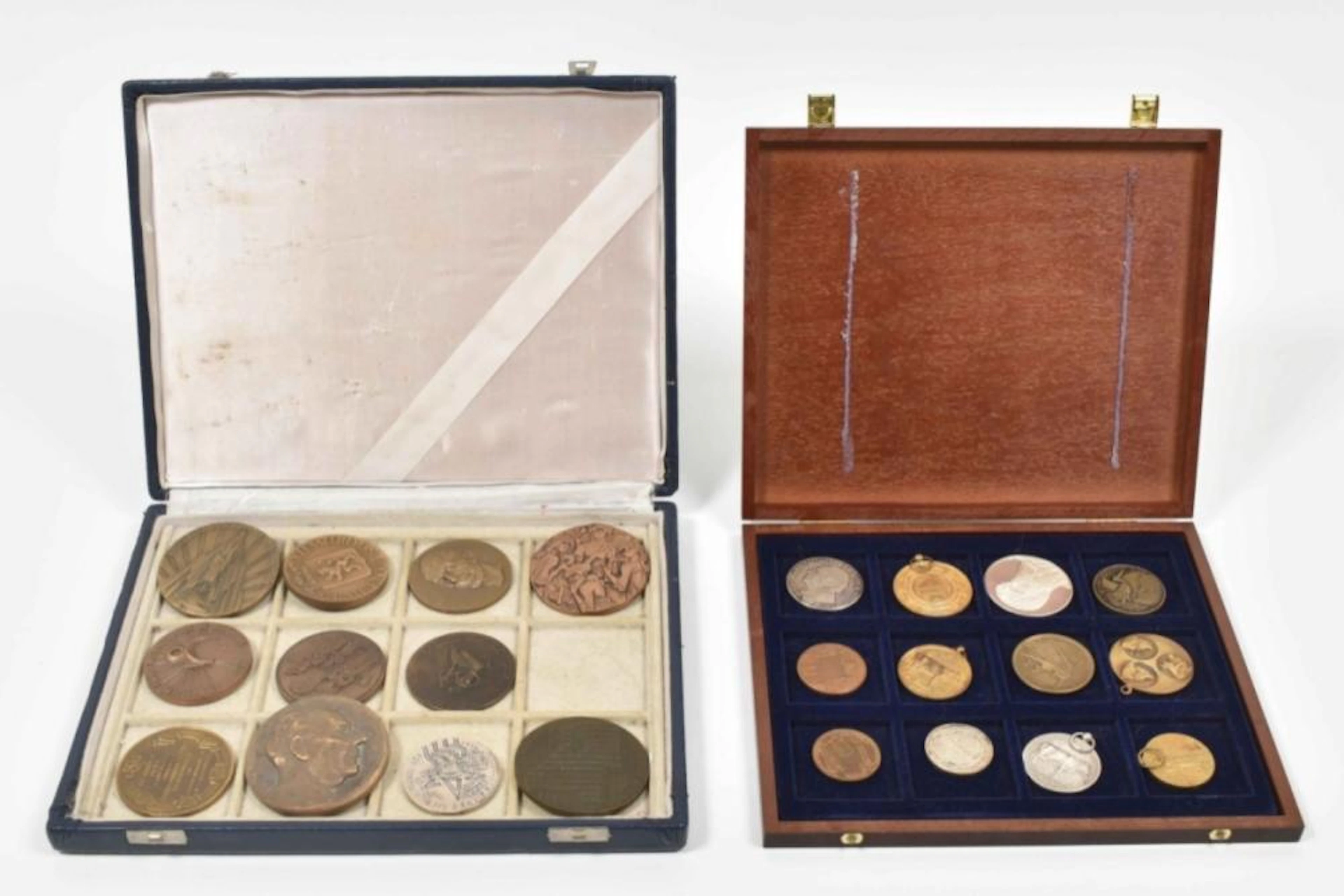 [NUMISMATICS] COLLECTION OF 24 TOKENS
