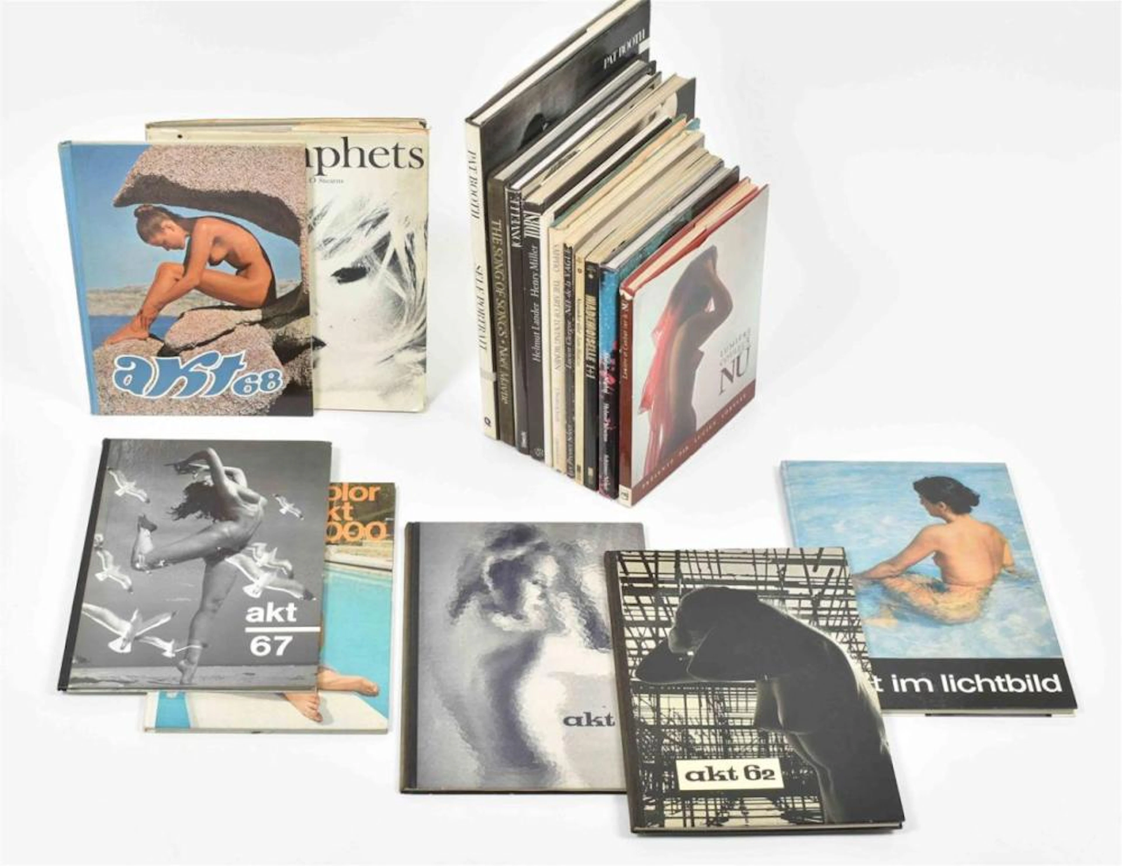 [NUDE PHOTOGRAPHY] (1) DAVID LARCHER. PHILIP O. STEARNS. SIX NYMPHETS