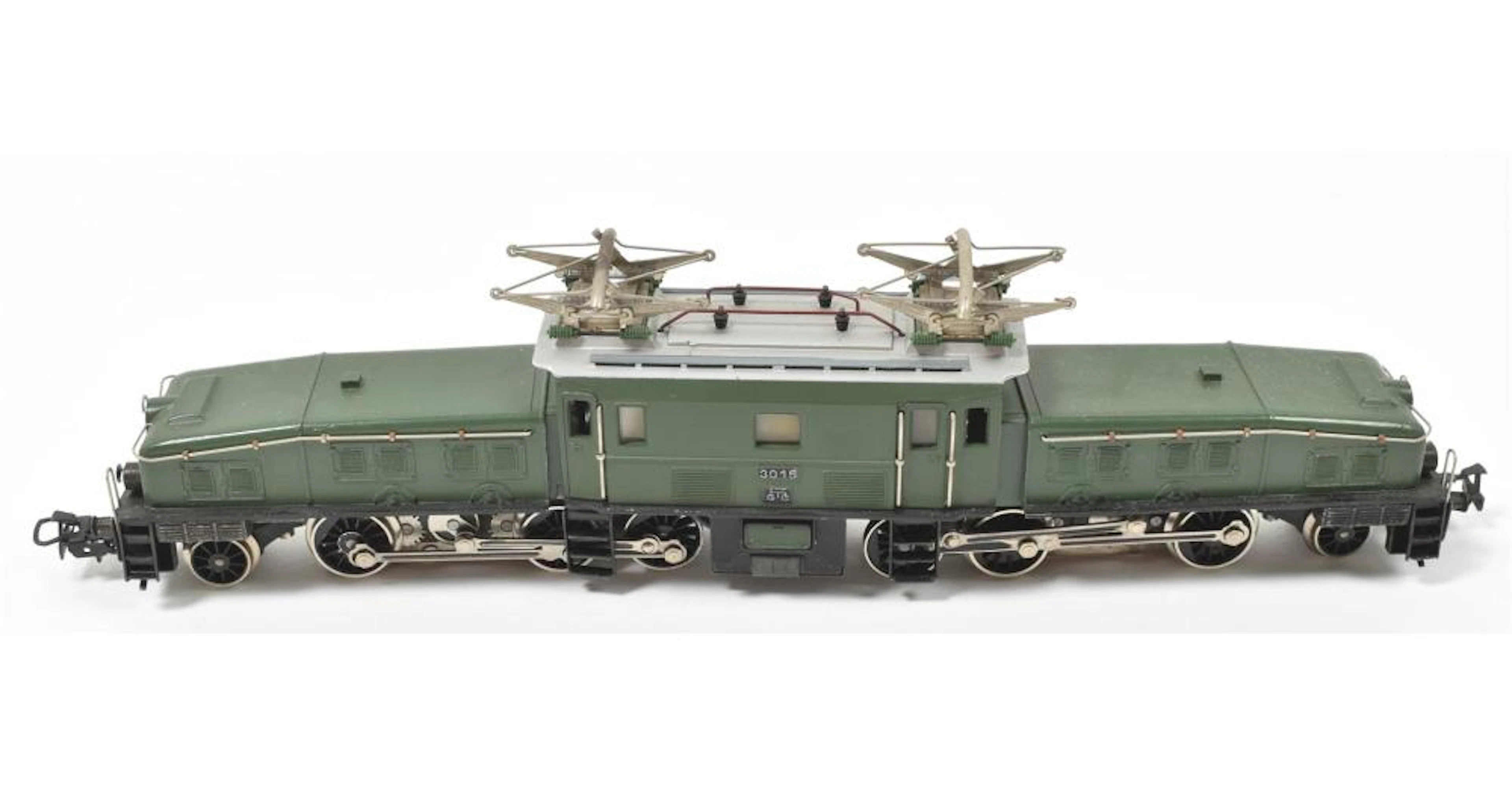 [MODEL PLANES & TRAINS] MÄRKLIN 3015 'CROCODILE' LOCOMOTIVE