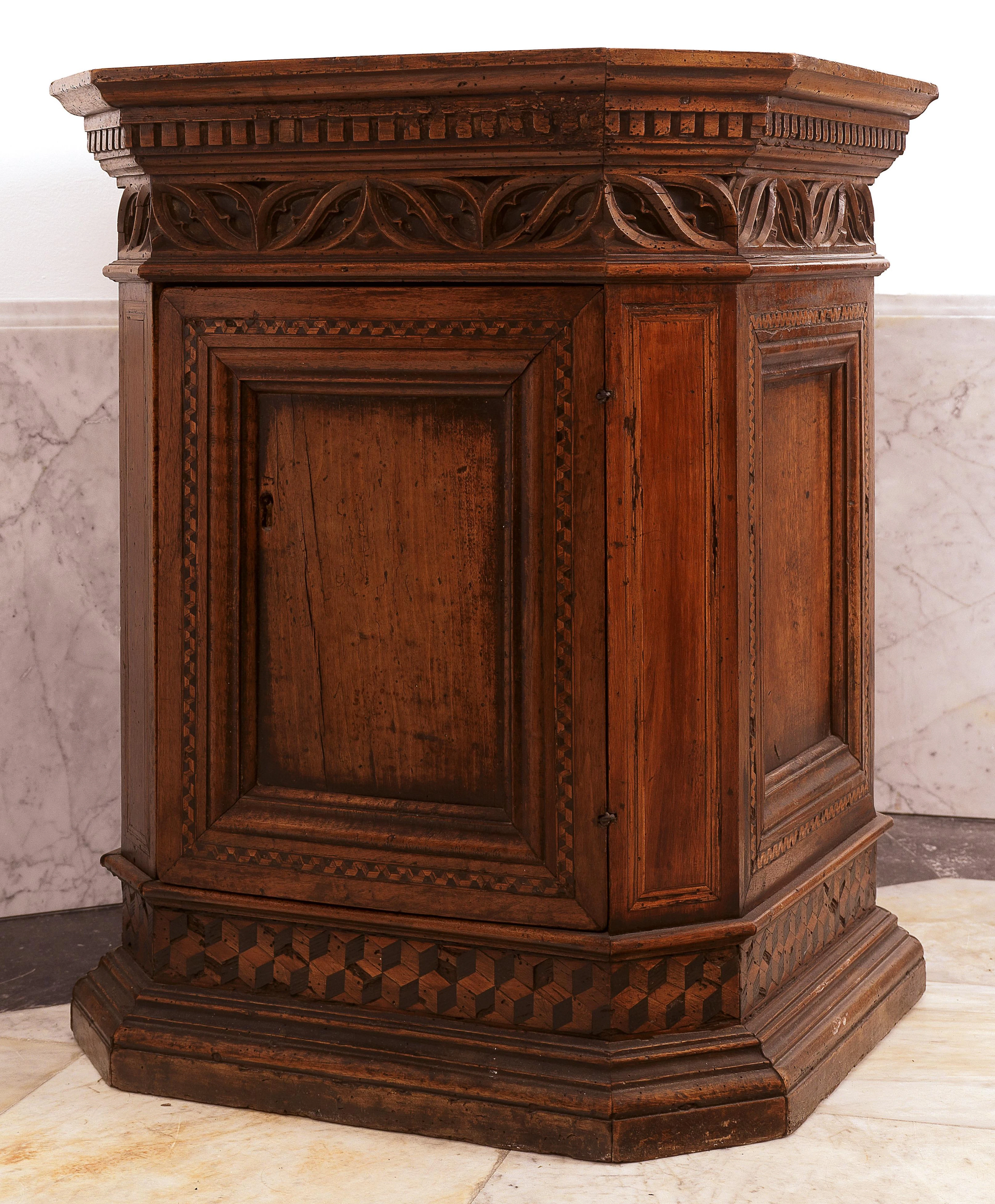 An Italian museum-quality library cabinet
