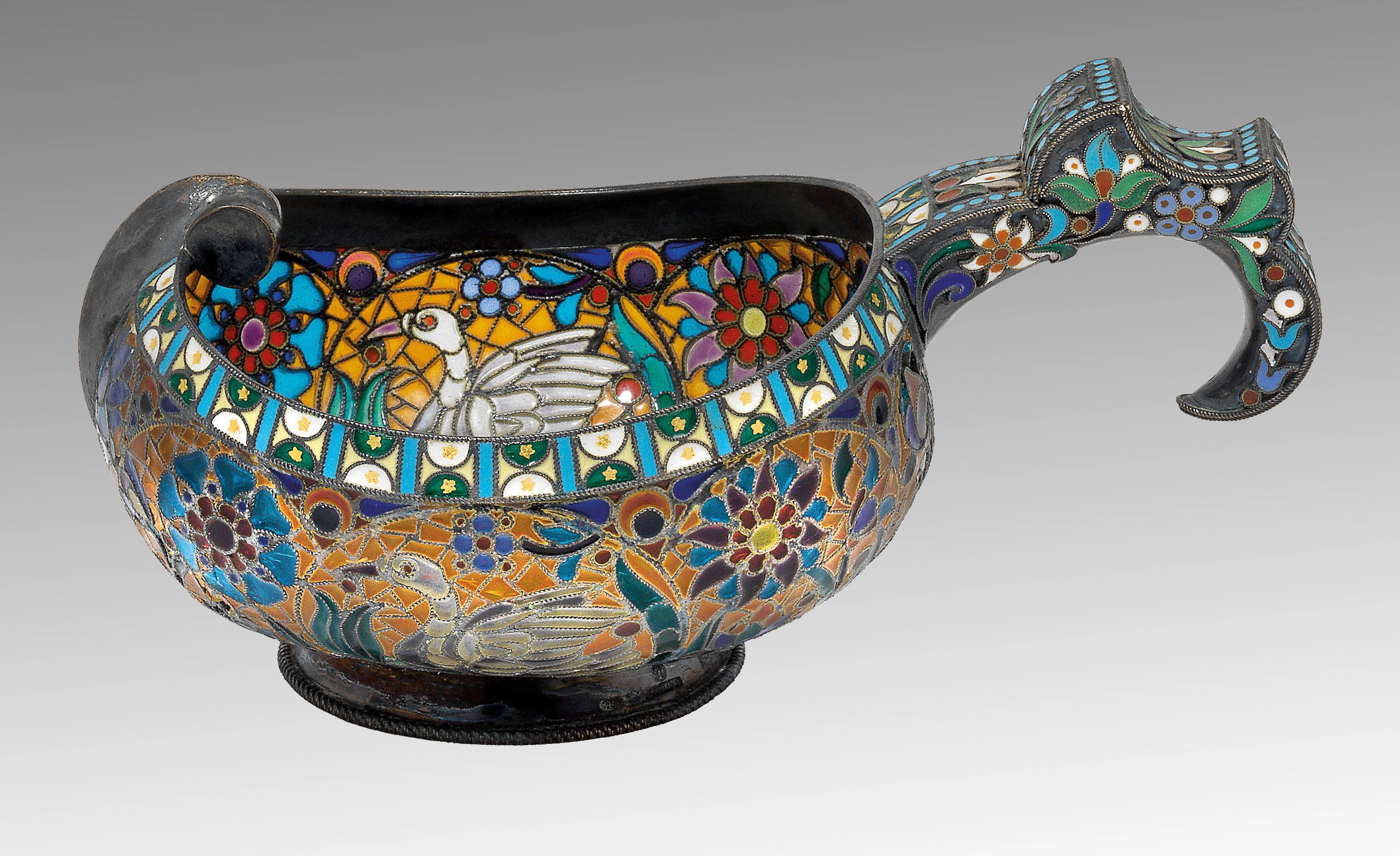 "OWTSCHINNIKOW" – A kowsch with enamel "de plique à jour"