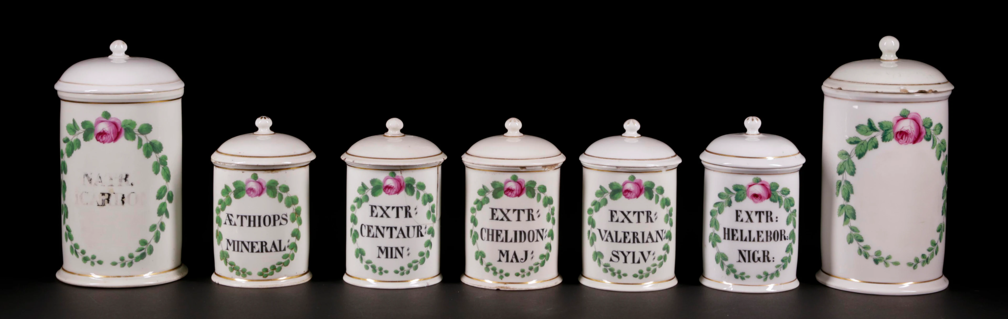 Satz Apothekergefäße, Kaiserliche Porzellanmanufaktur Wien, um 1822