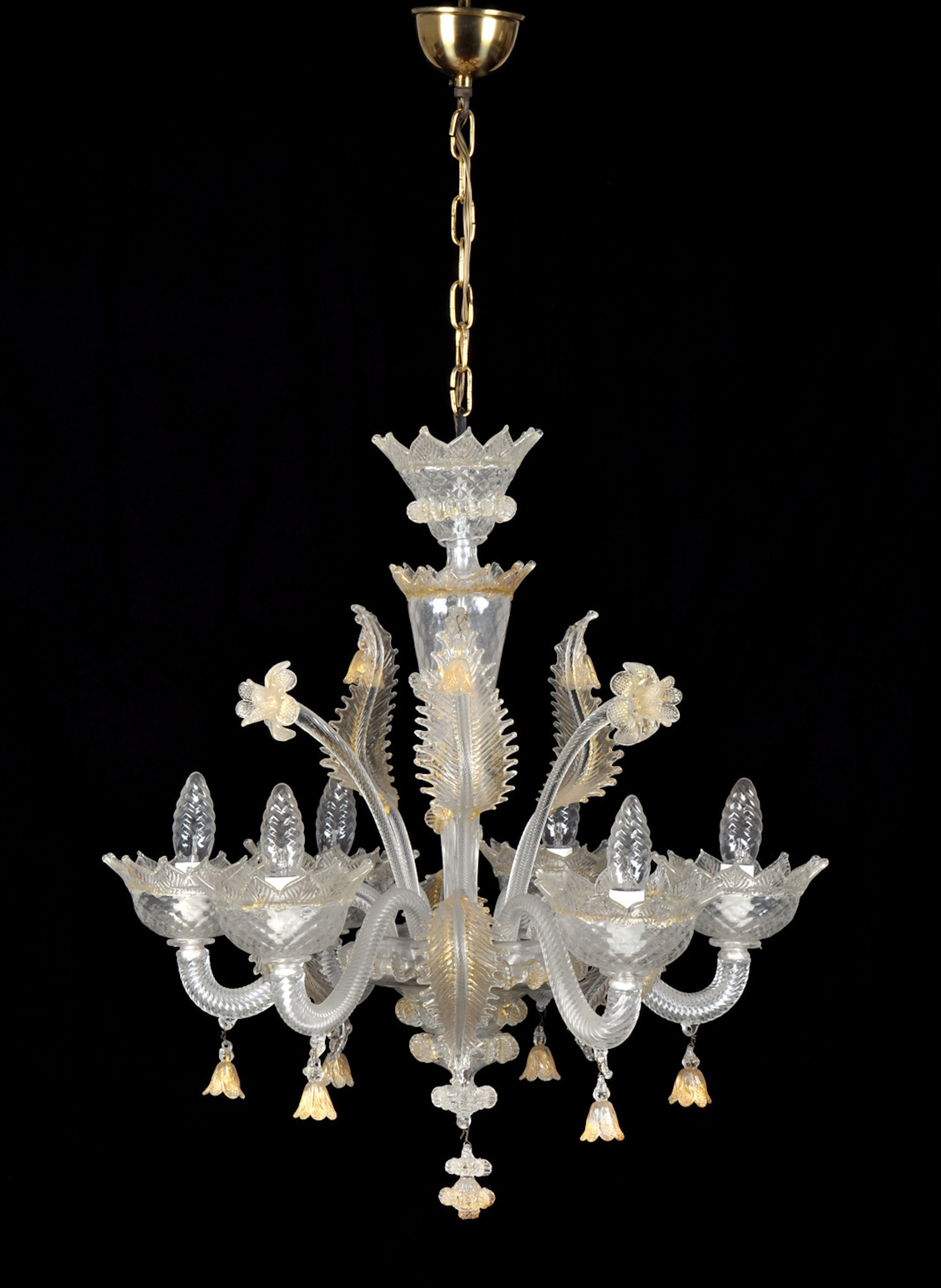 MURANO, LA FUCINA. "classic with pendants". Venezianischer Kronleuchter der 1950er Jahre.