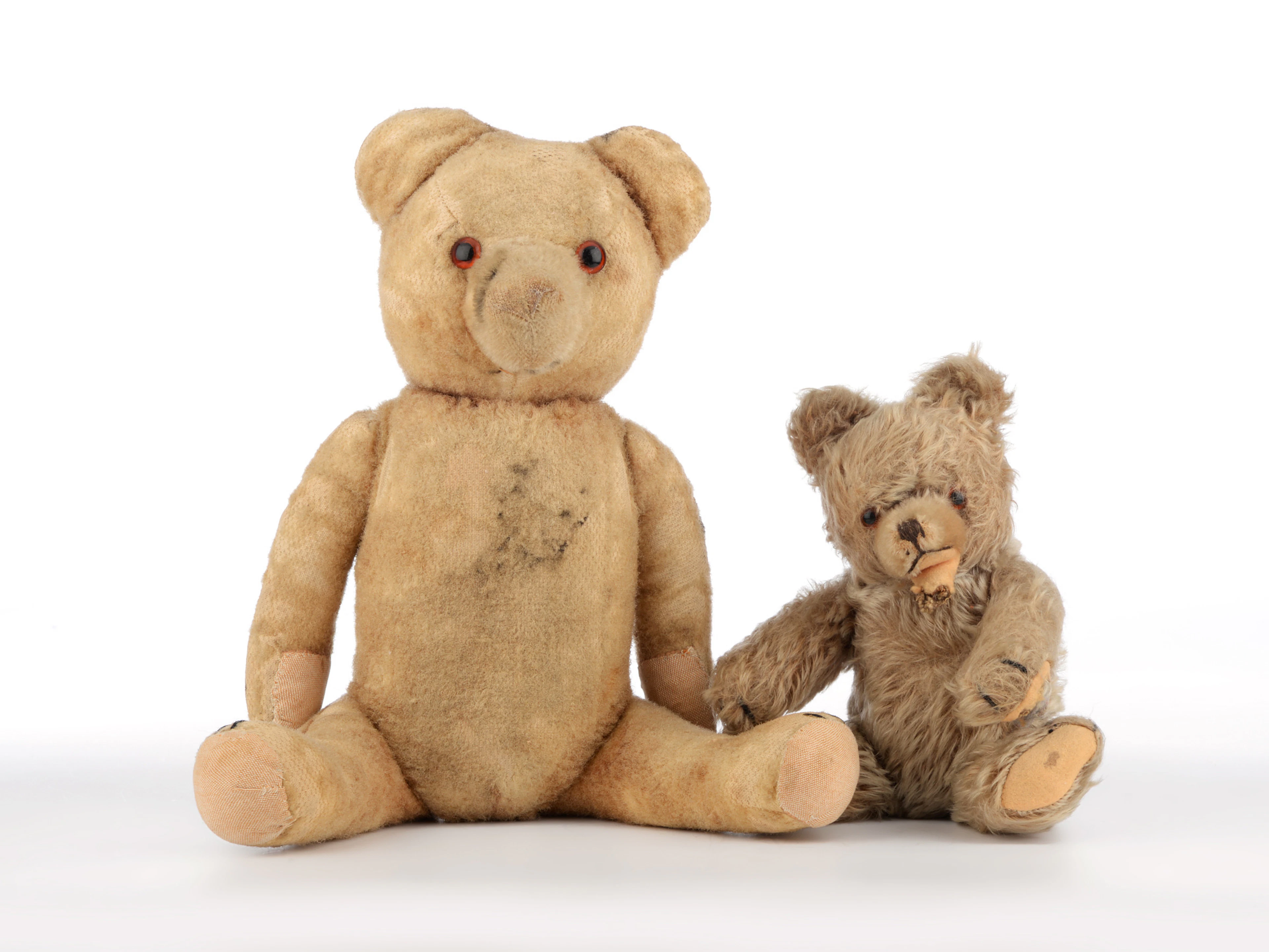 2 GELIEBTE ANTIKE TEDDYBÄREN.