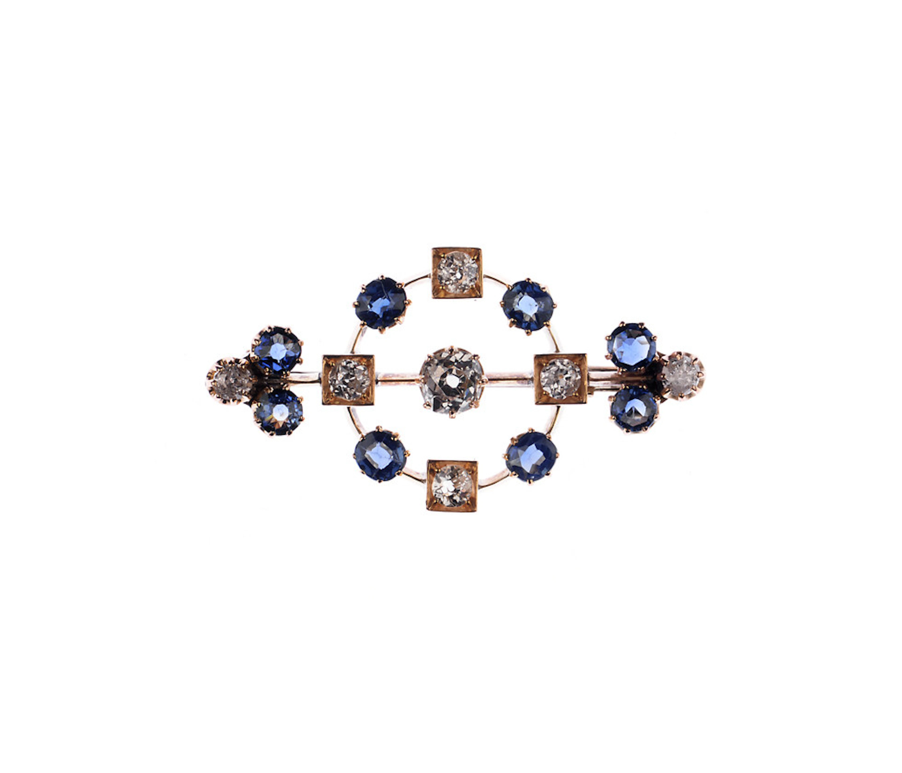 ÄLTERE BROSCHE MIT ALTSCHLIFF-DIAMANTEN UND SAPHIREN.
