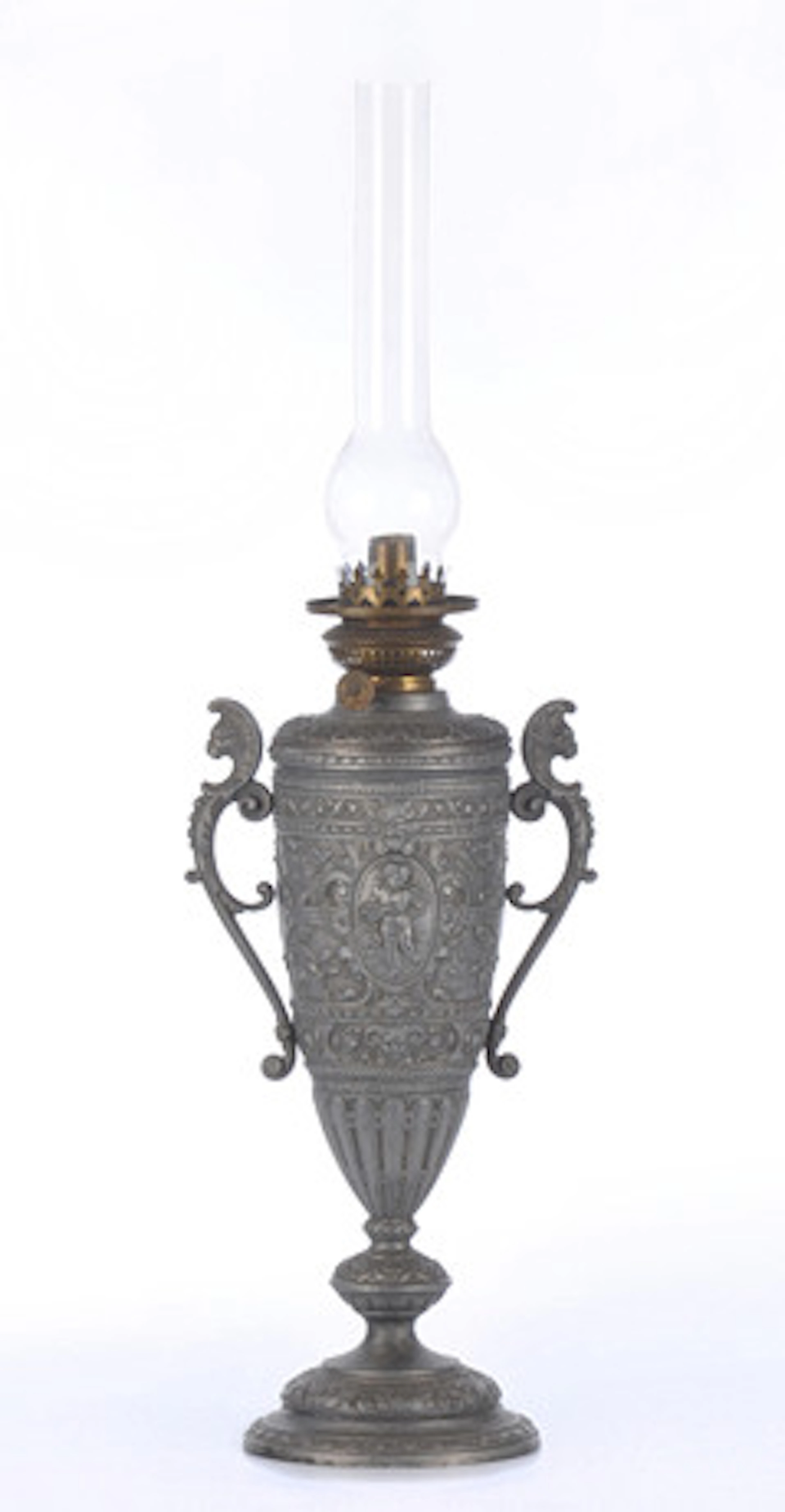 ANTIK FOTOGENLAMPA, gjuten zink.