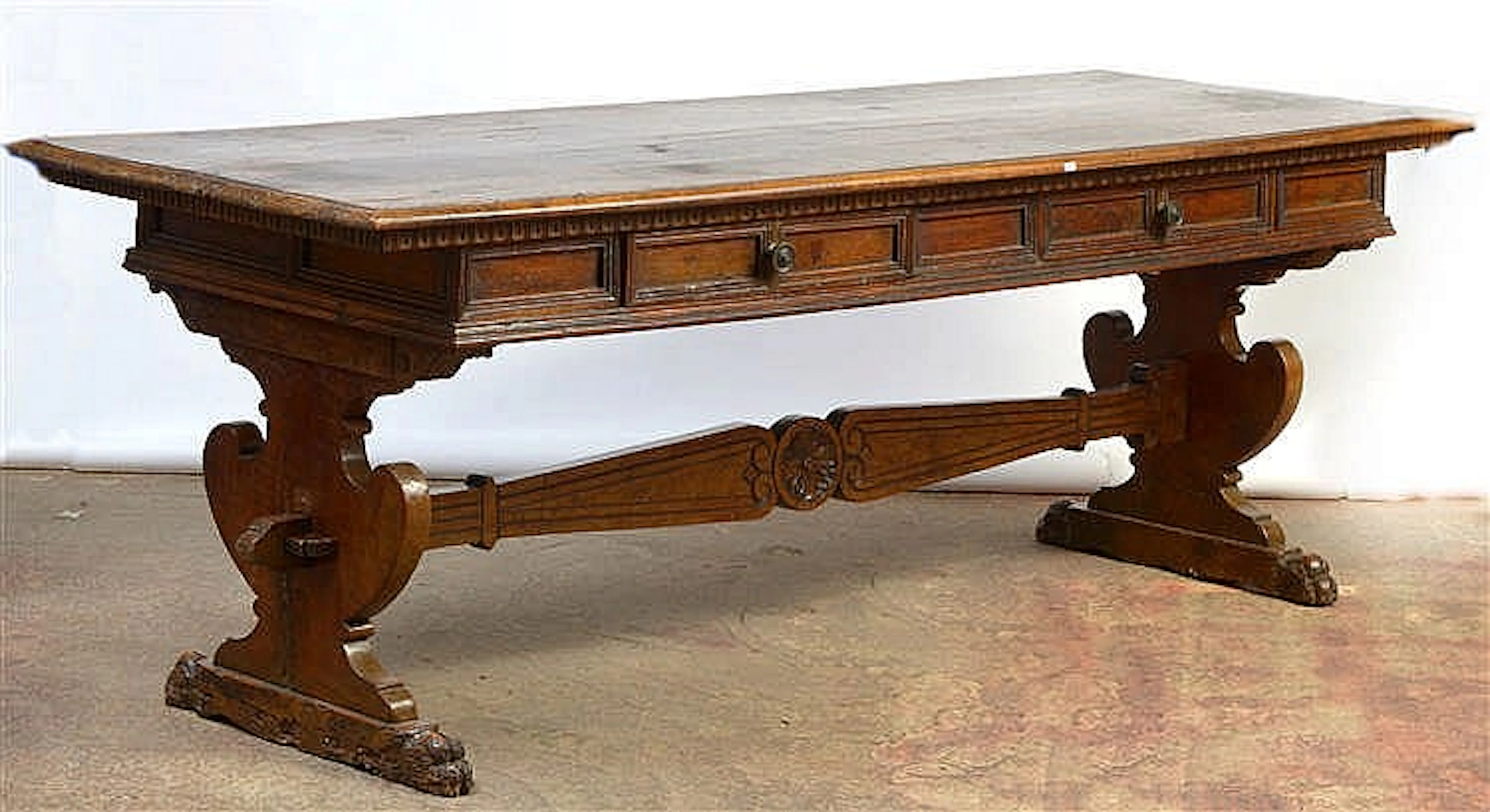 MOBILIER