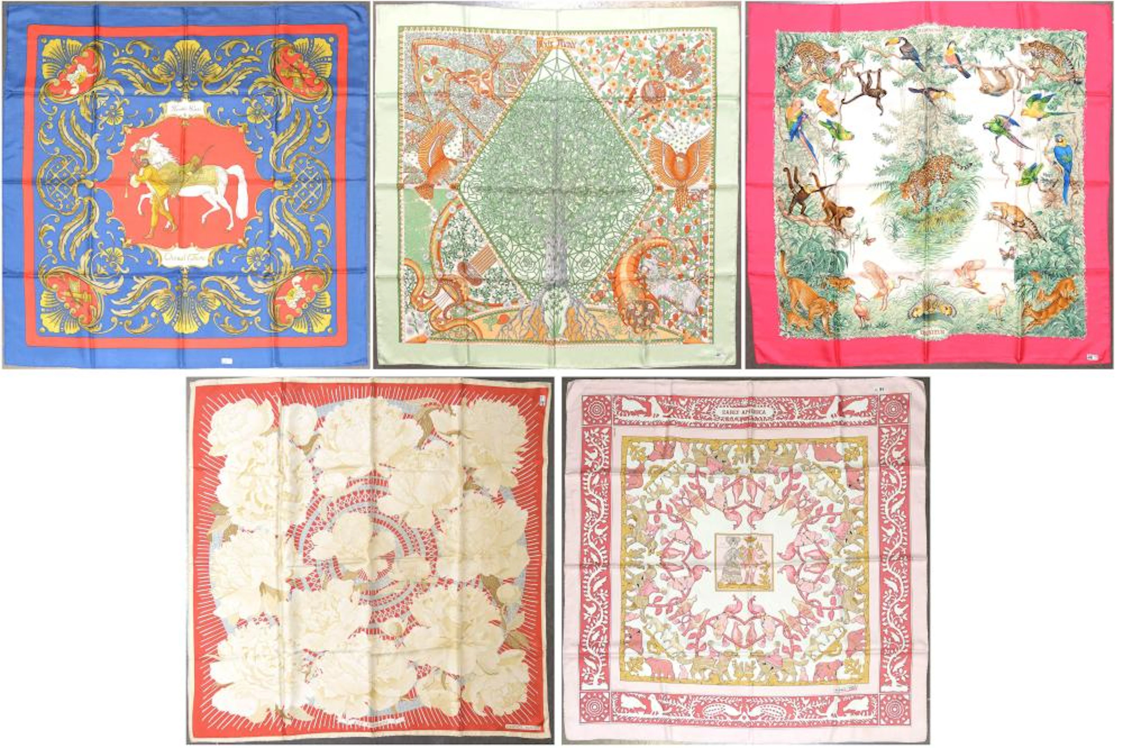 Vintage et Haute Couture Suite de 5 carrés en soie de marque Hermès: "Ch