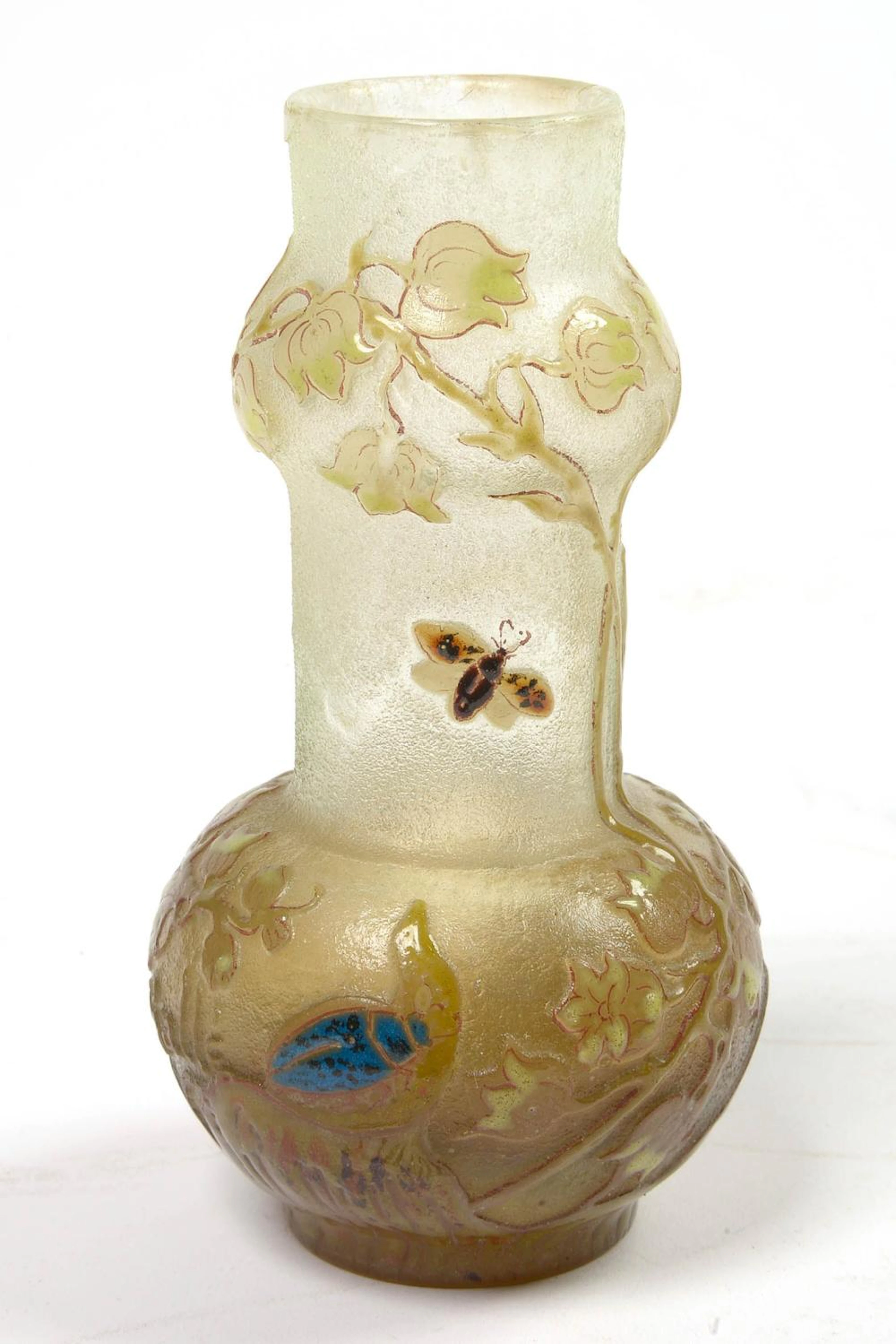 Verrerie Petit vase dit en forme de "Tige de bambou" en verre gravé et é