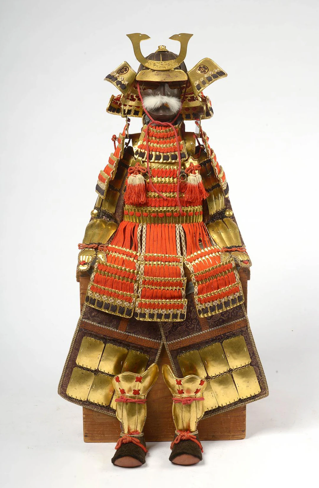 Art japonais "Gogatsu kodomo no hi" armure miniature dorée en métal