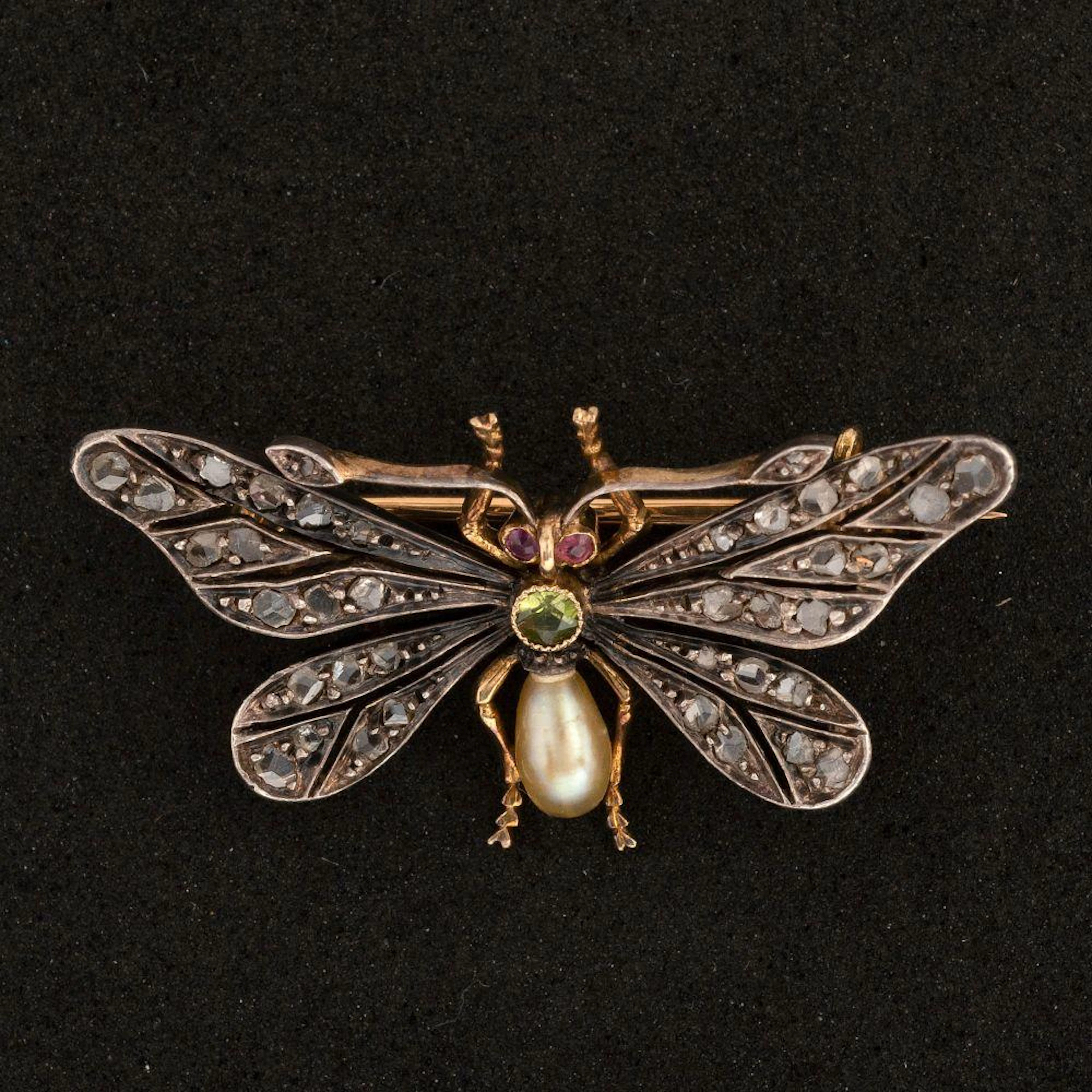 RAVISSANTE BROCHE "PAPILLON" EN OR JAUNE 18 CARATS ET...