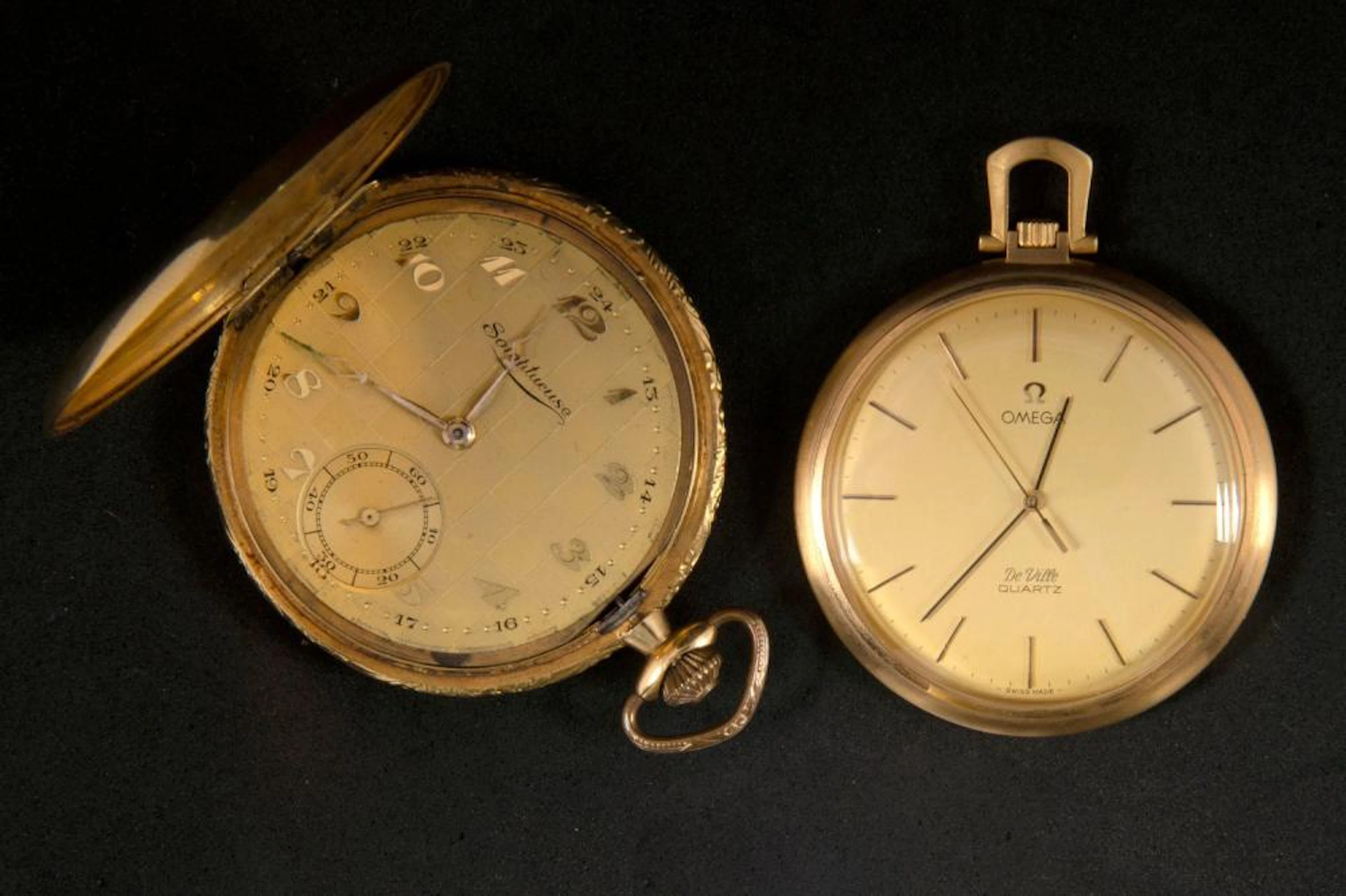 DEUX MONTRES GOUSSET: UNE EN OR JAUNE 18 CARATS DE MARQUE...
