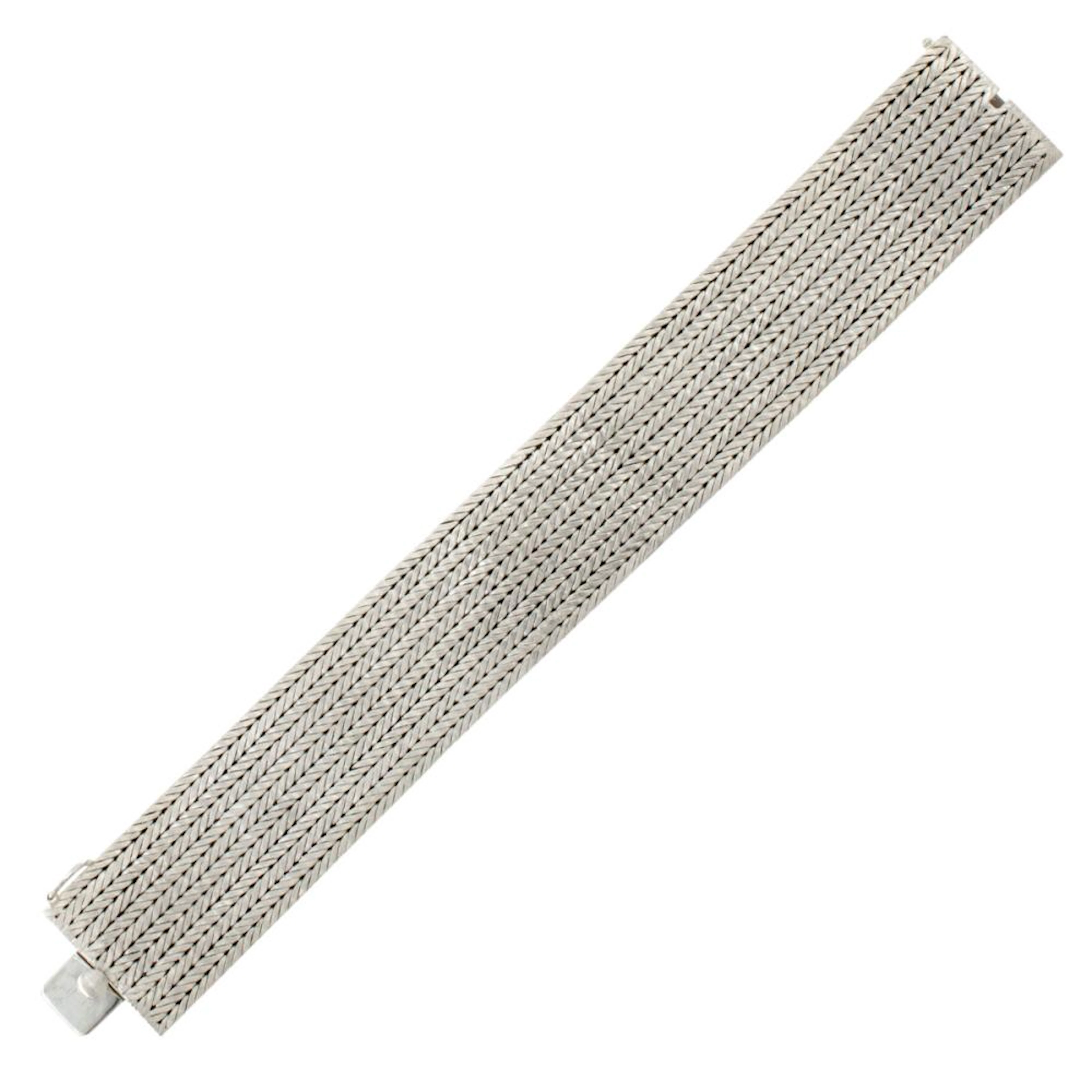 18kt satin white gold band bracelet