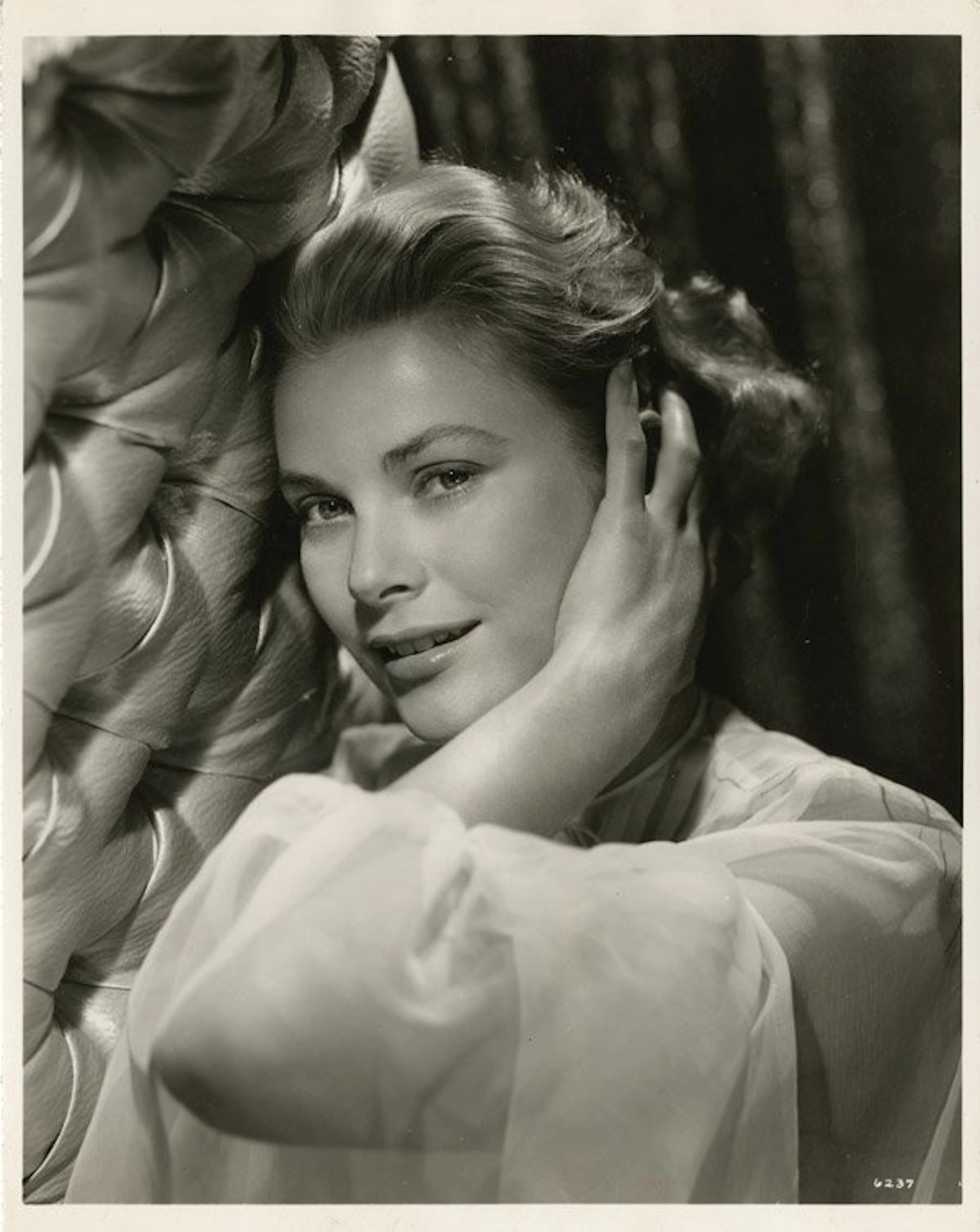 Grace Kelly key-set photos - Green Fire by Virgil A