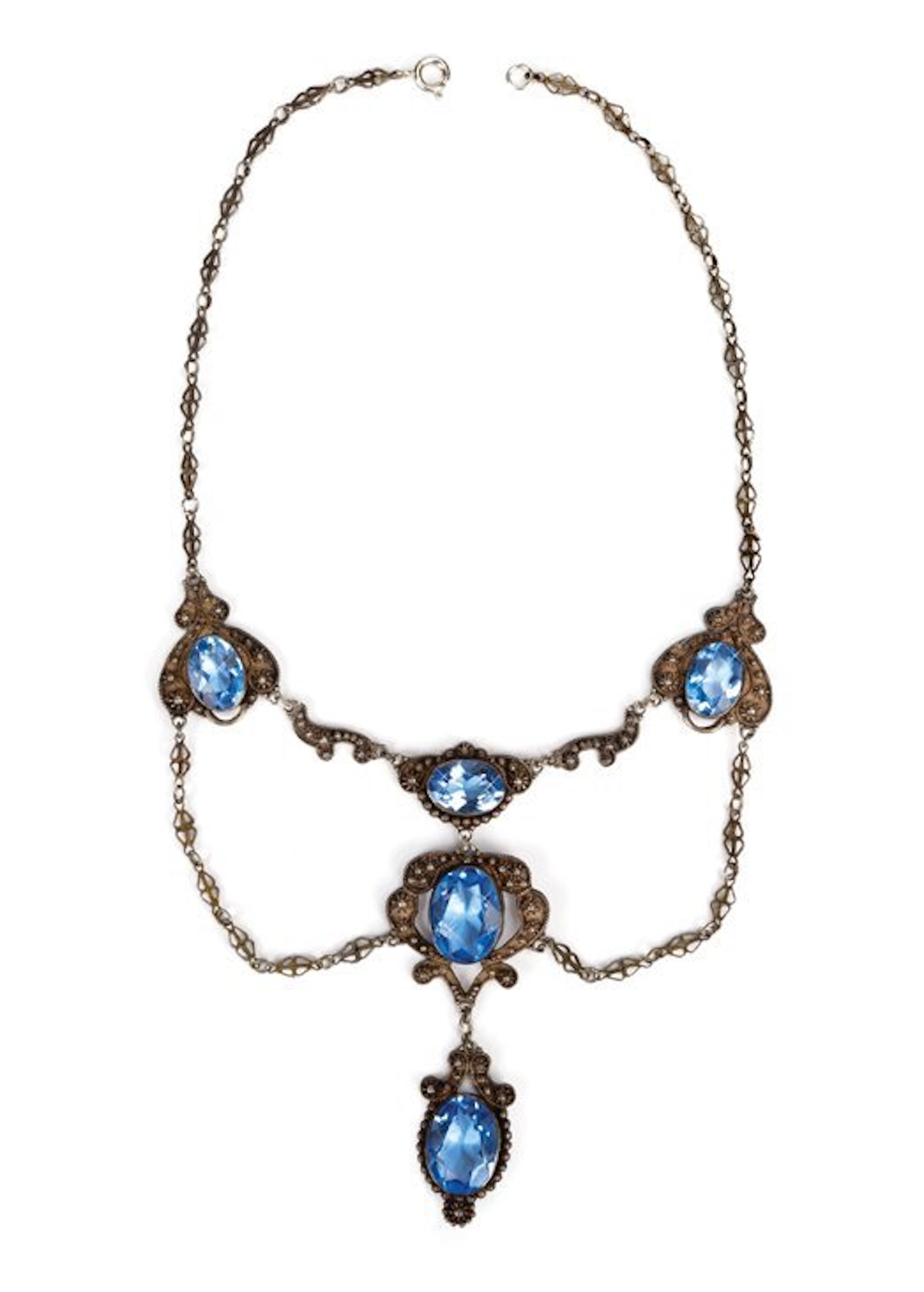 Kathy Bates Molly Brown screen-worn necklace from
