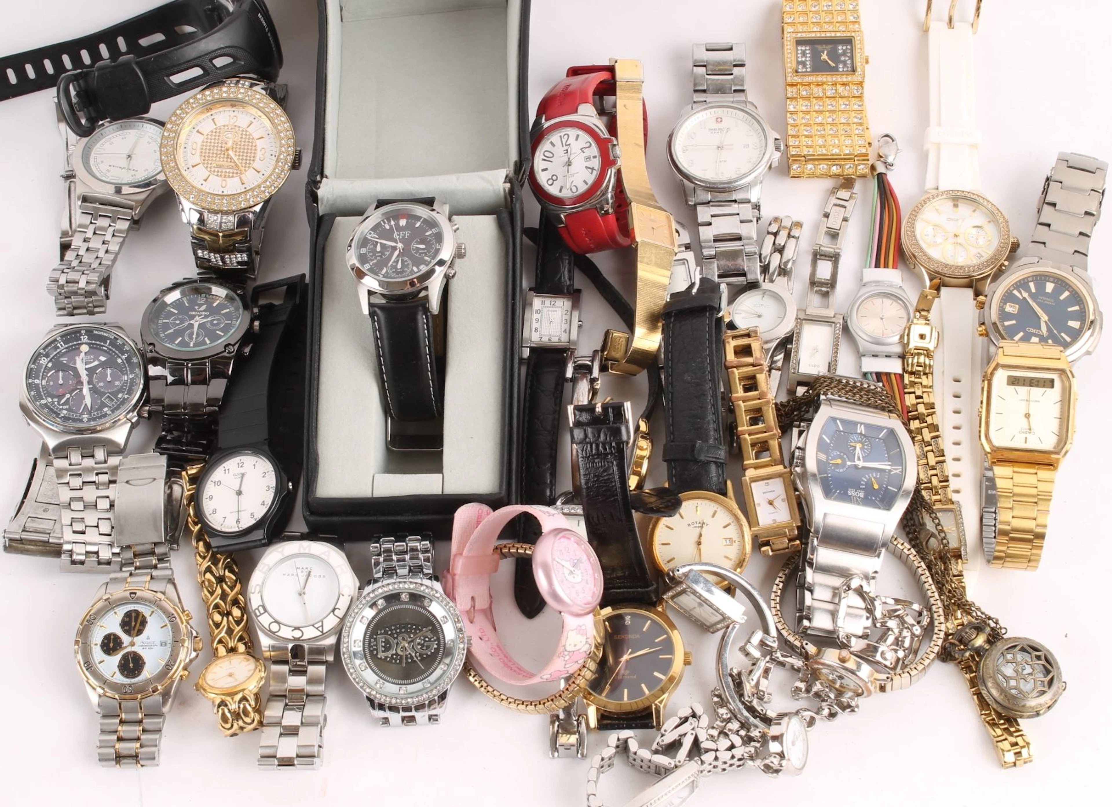 A collecton of fashion wrist watches, comprising; seventeen gentleman's wris...