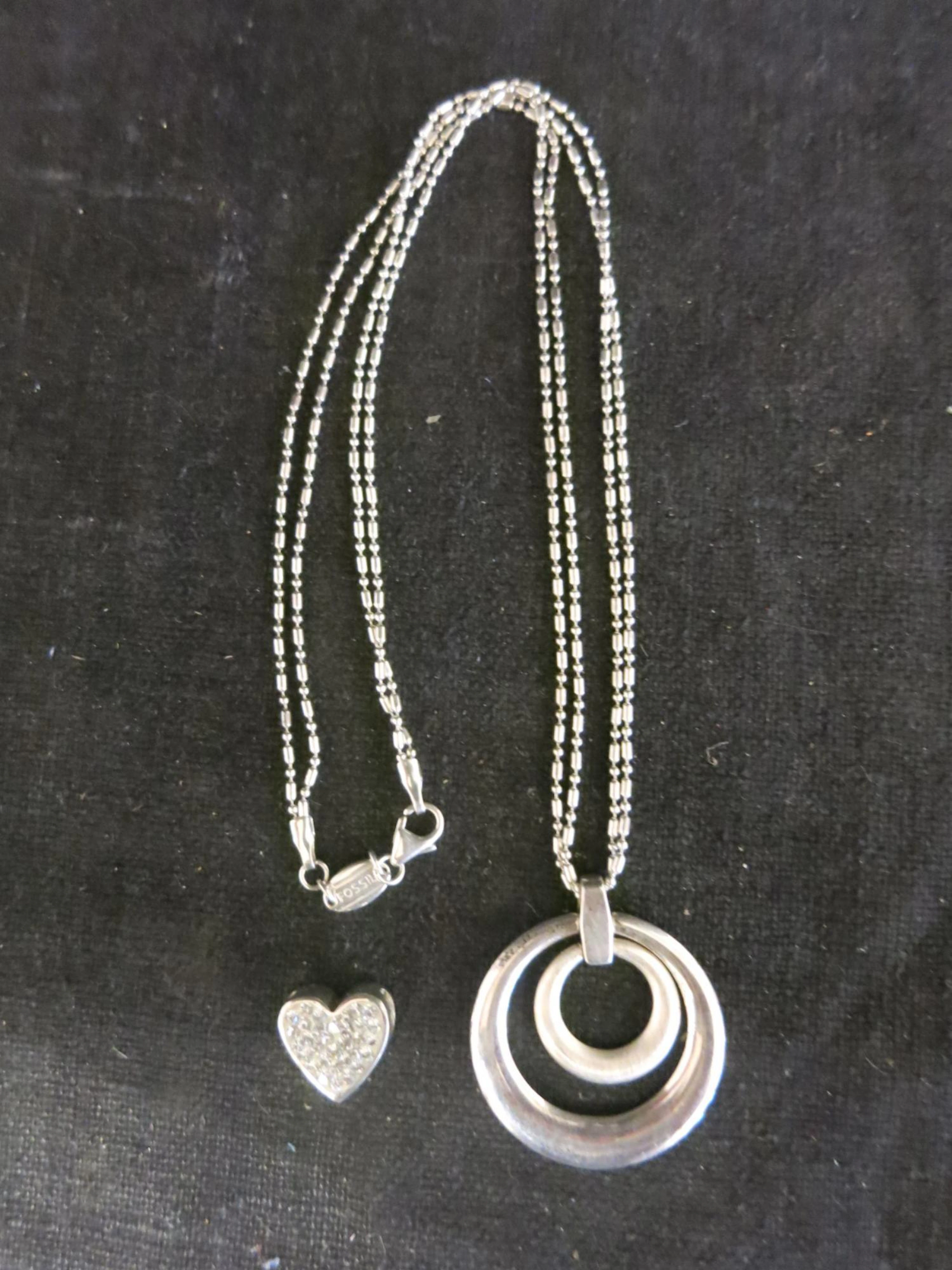 Halsband med hänge Fossil+hänge i Silver