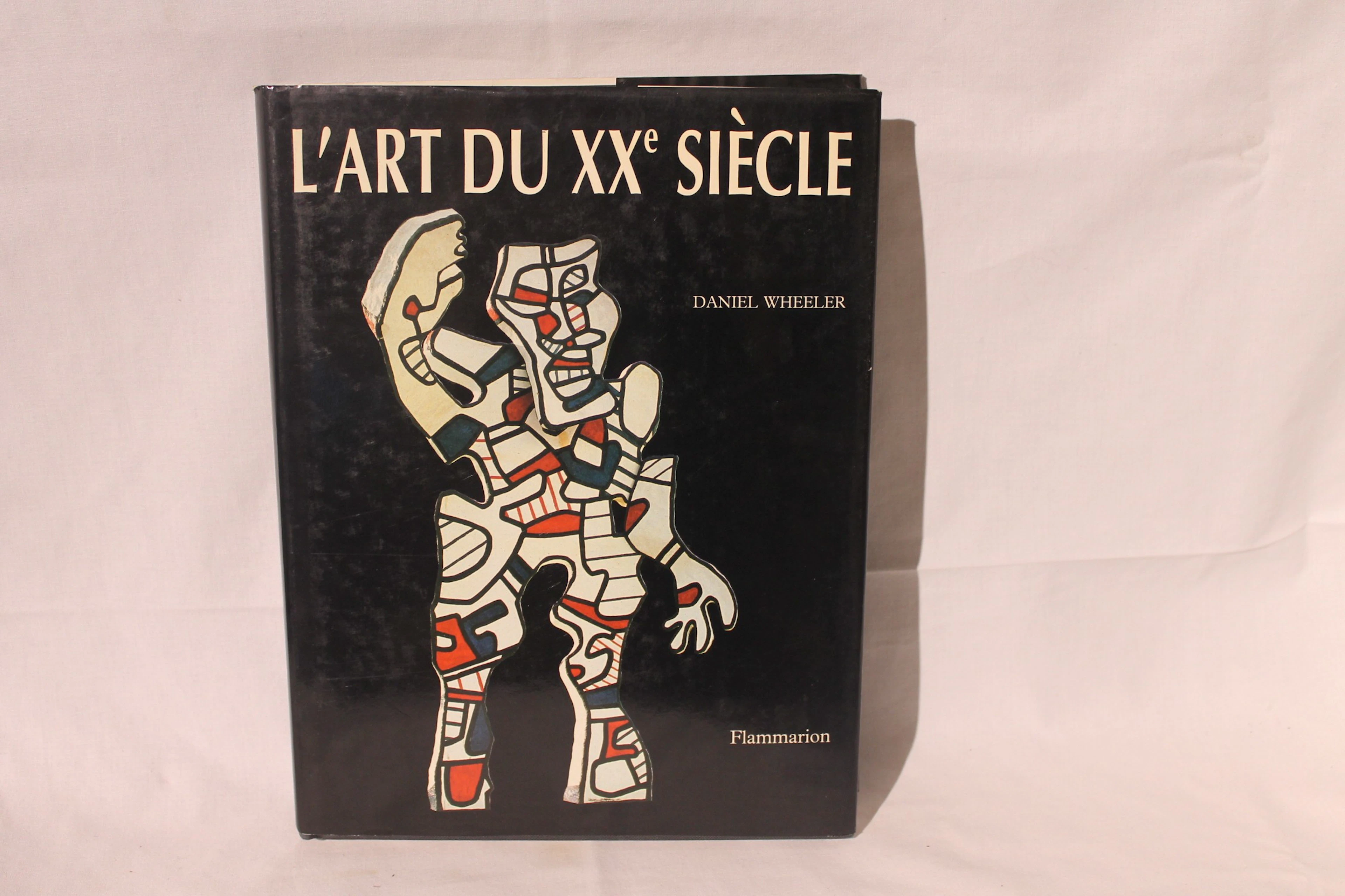 Un lot de livres comprenant: