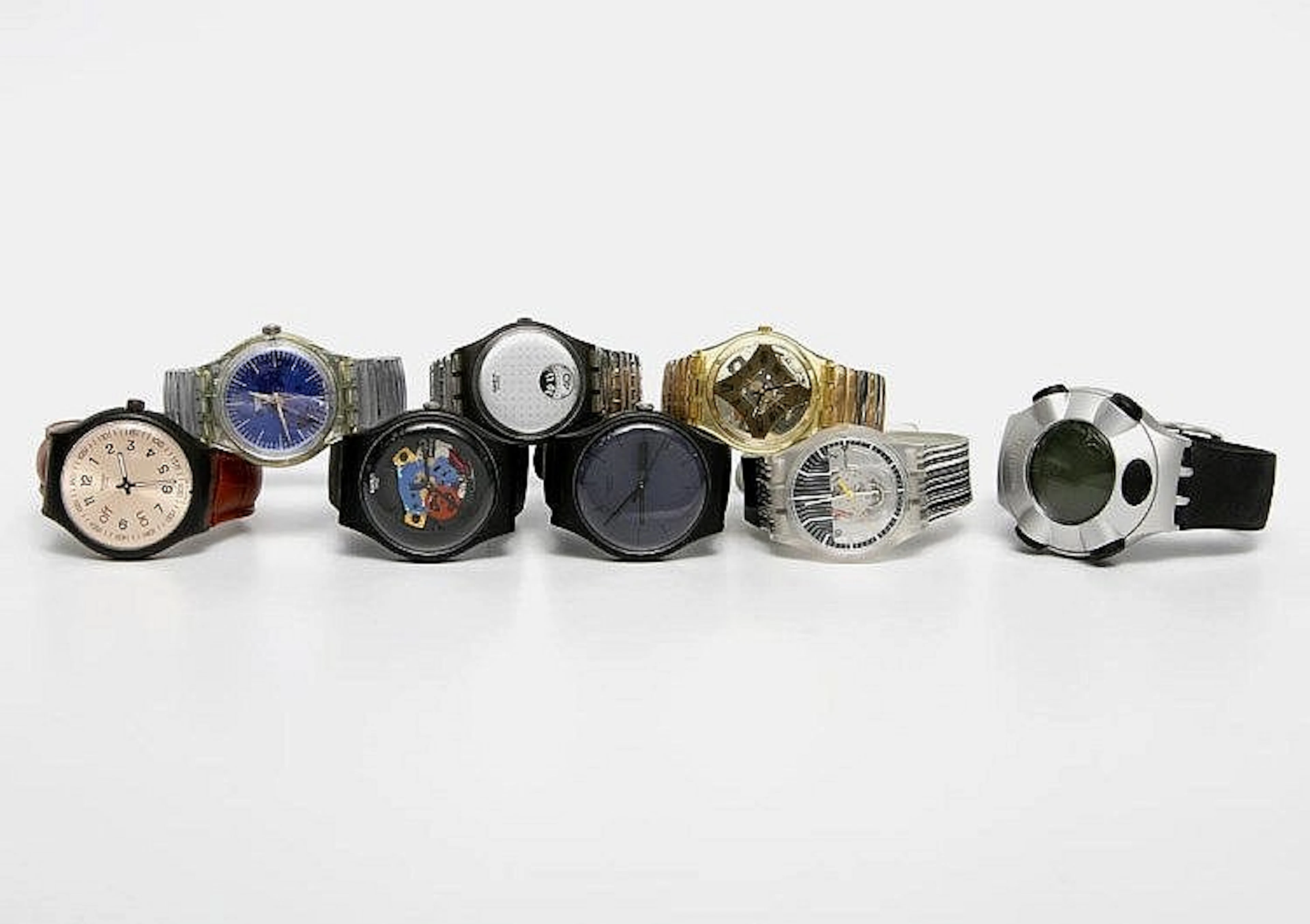Konvolut: Acht SWATCH-Uhren mit Quarz-Werken (ohne...