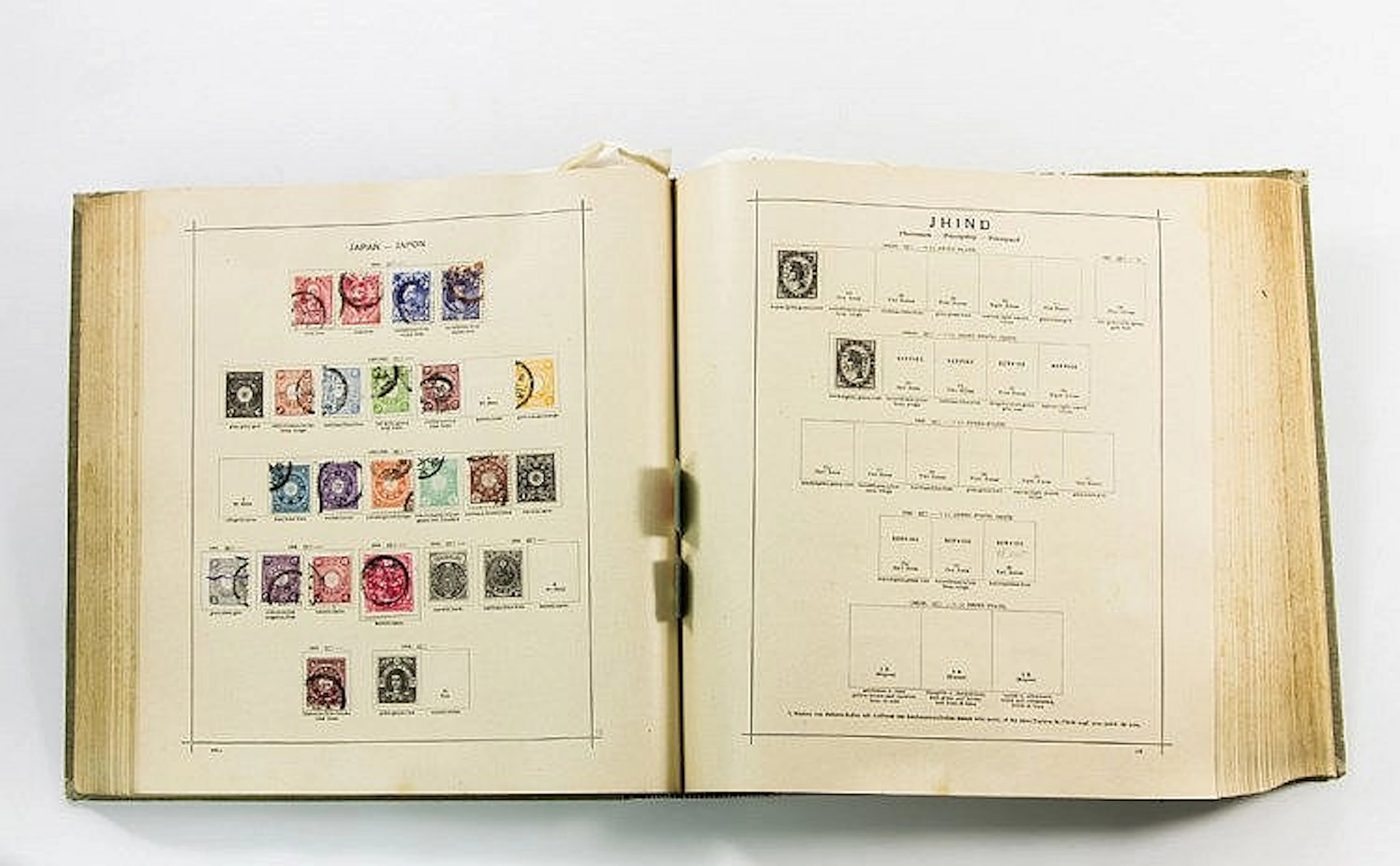 Briefmarken - Altes Schaubeck Album Alle Welt mit einem guten Anteil von Marken.