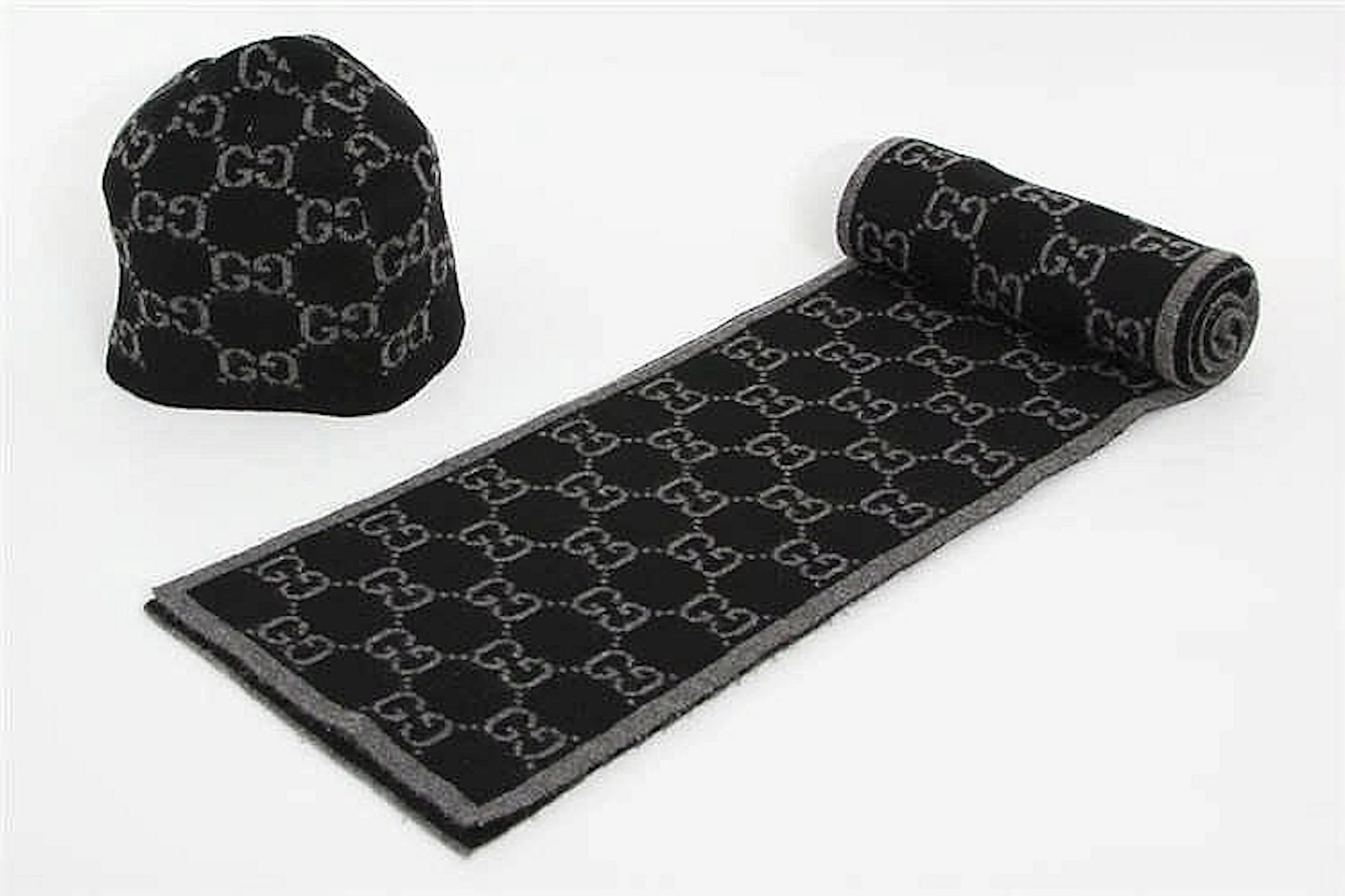 GUCCI hochaktuelles Cashmere-Strickset.