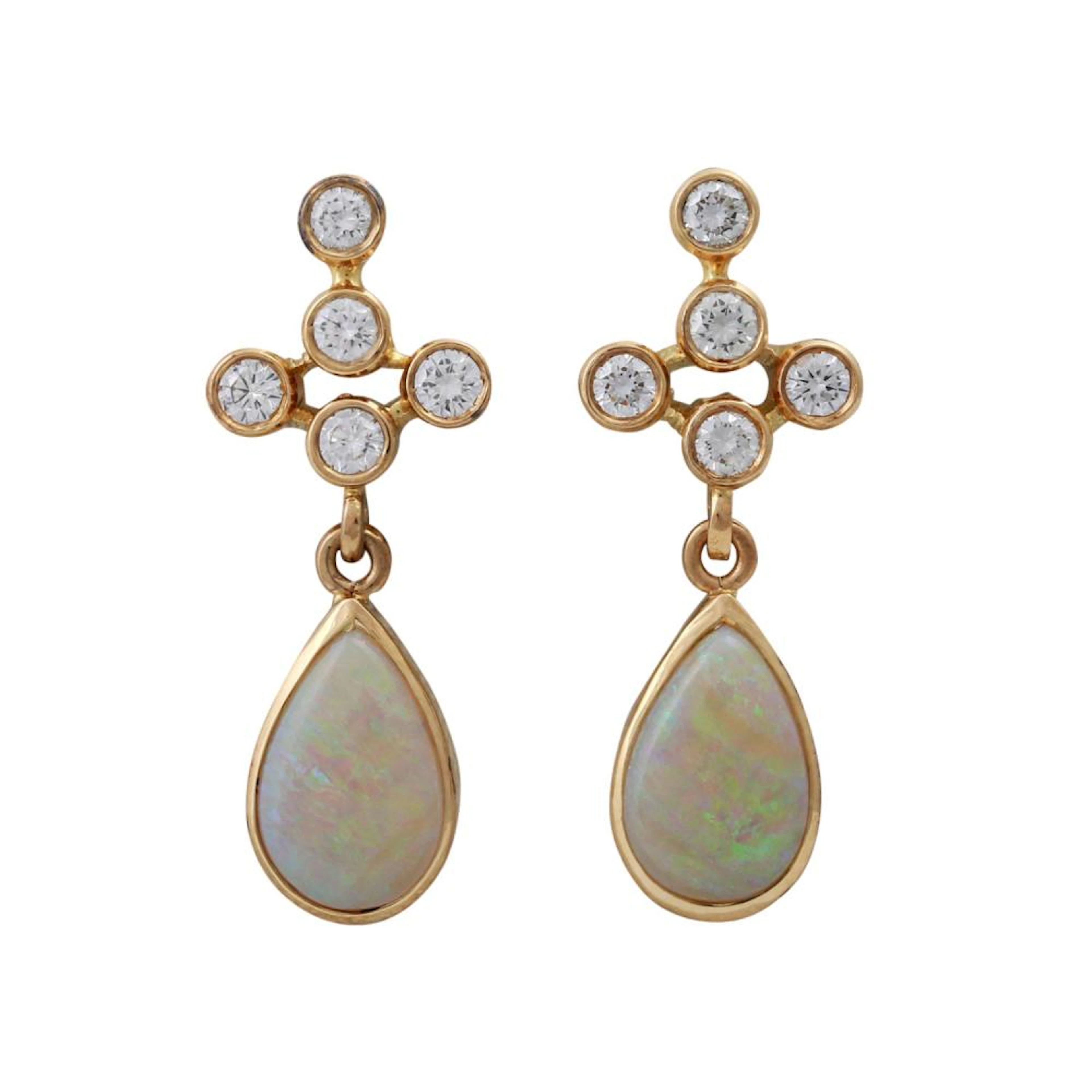 Ohrringe mit 10 Brillanten, zus. ca. 0,5 ct und Opale
