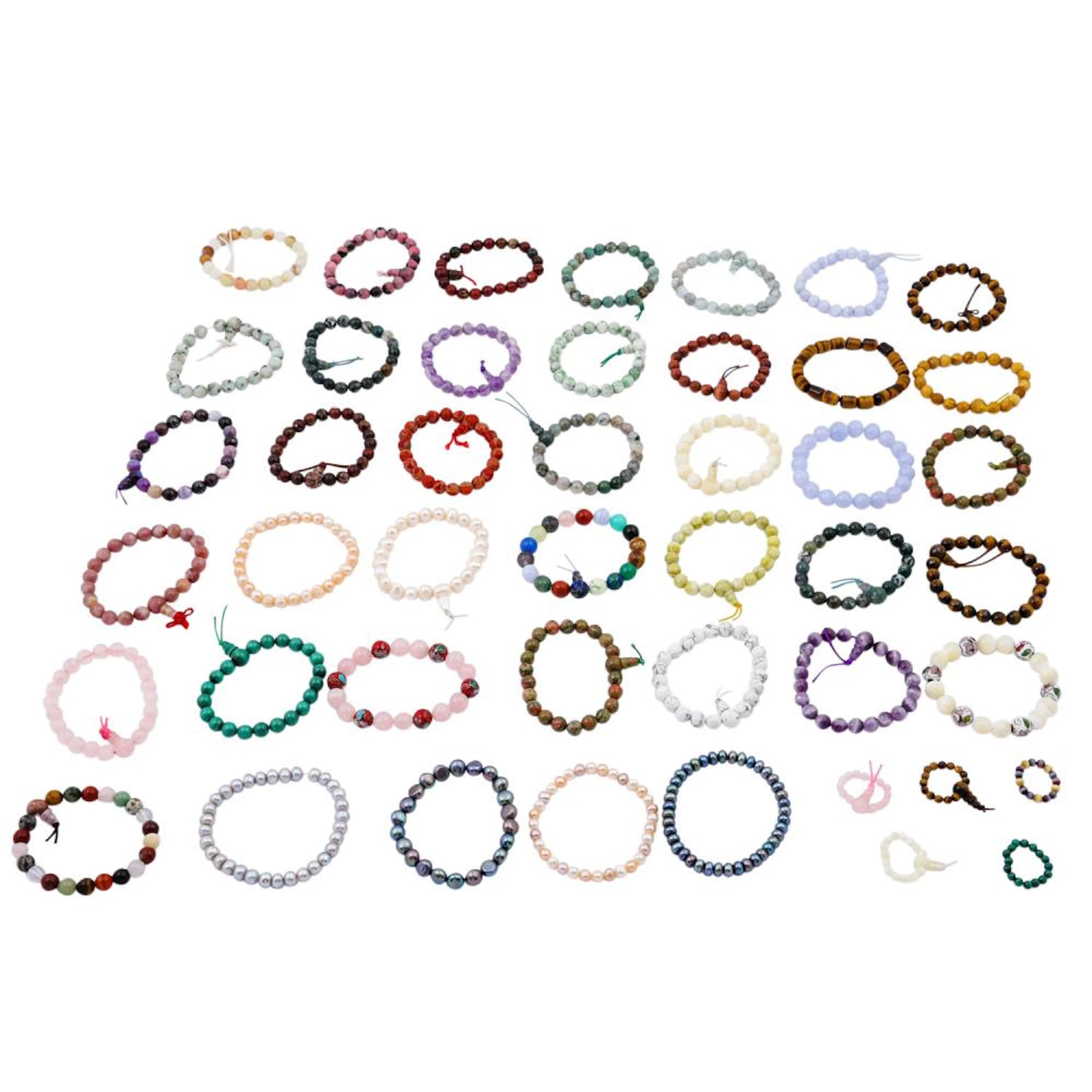 Konvolut 40 Armbänder und 5 Ringe,