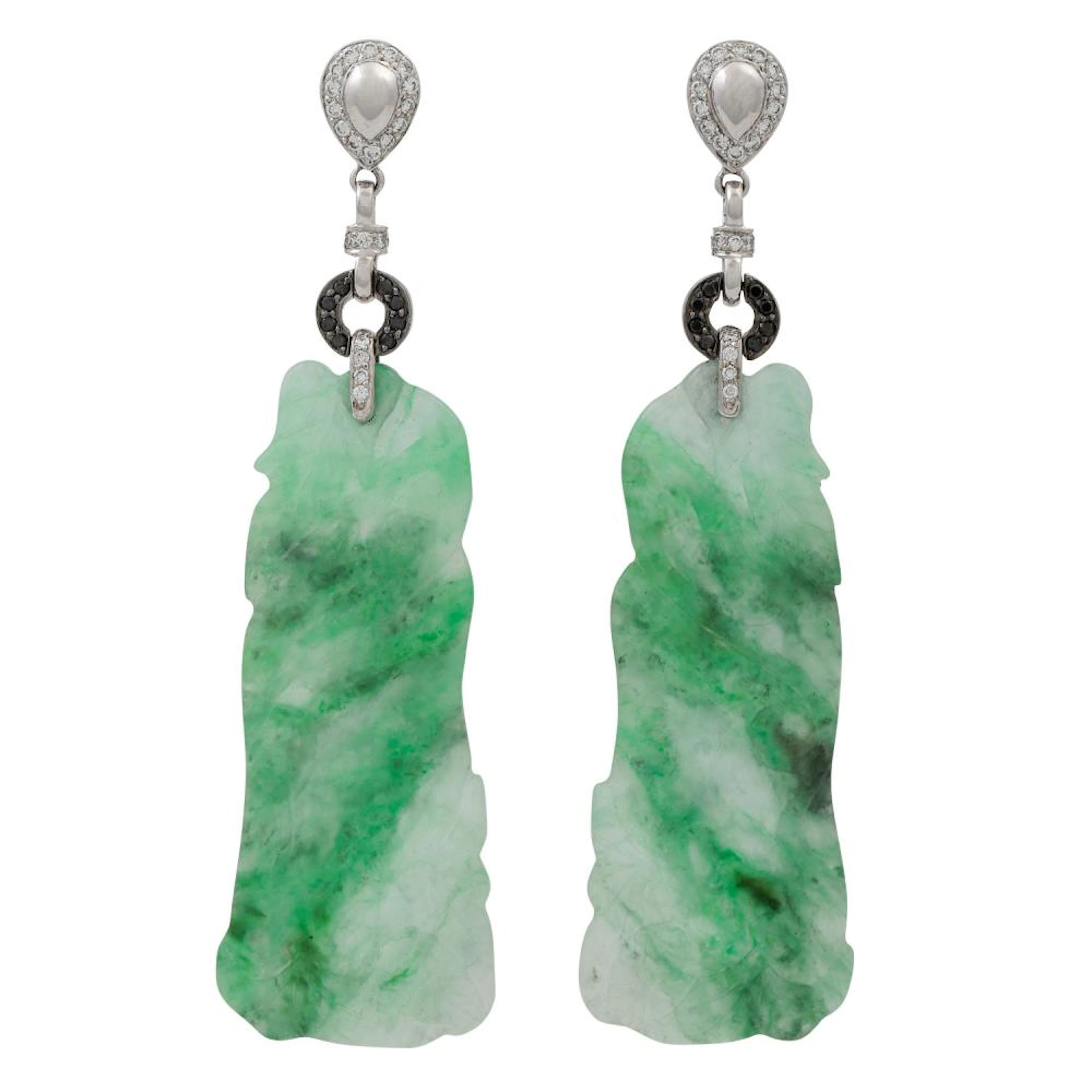 BUCHWALD ausgefallene Ohrringe mit floral geschnittener Jade