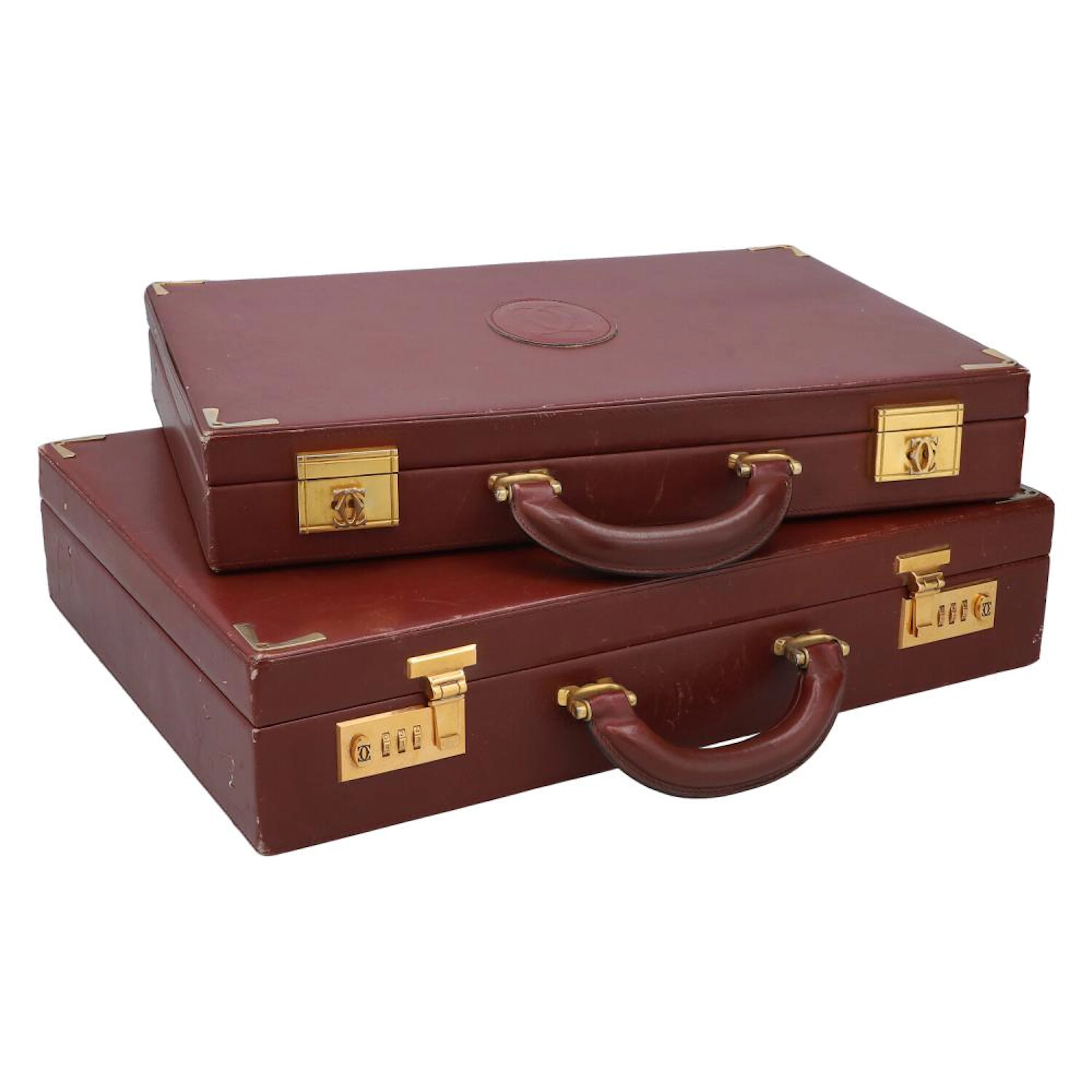 CARTIER VINTAGE suitcase set.