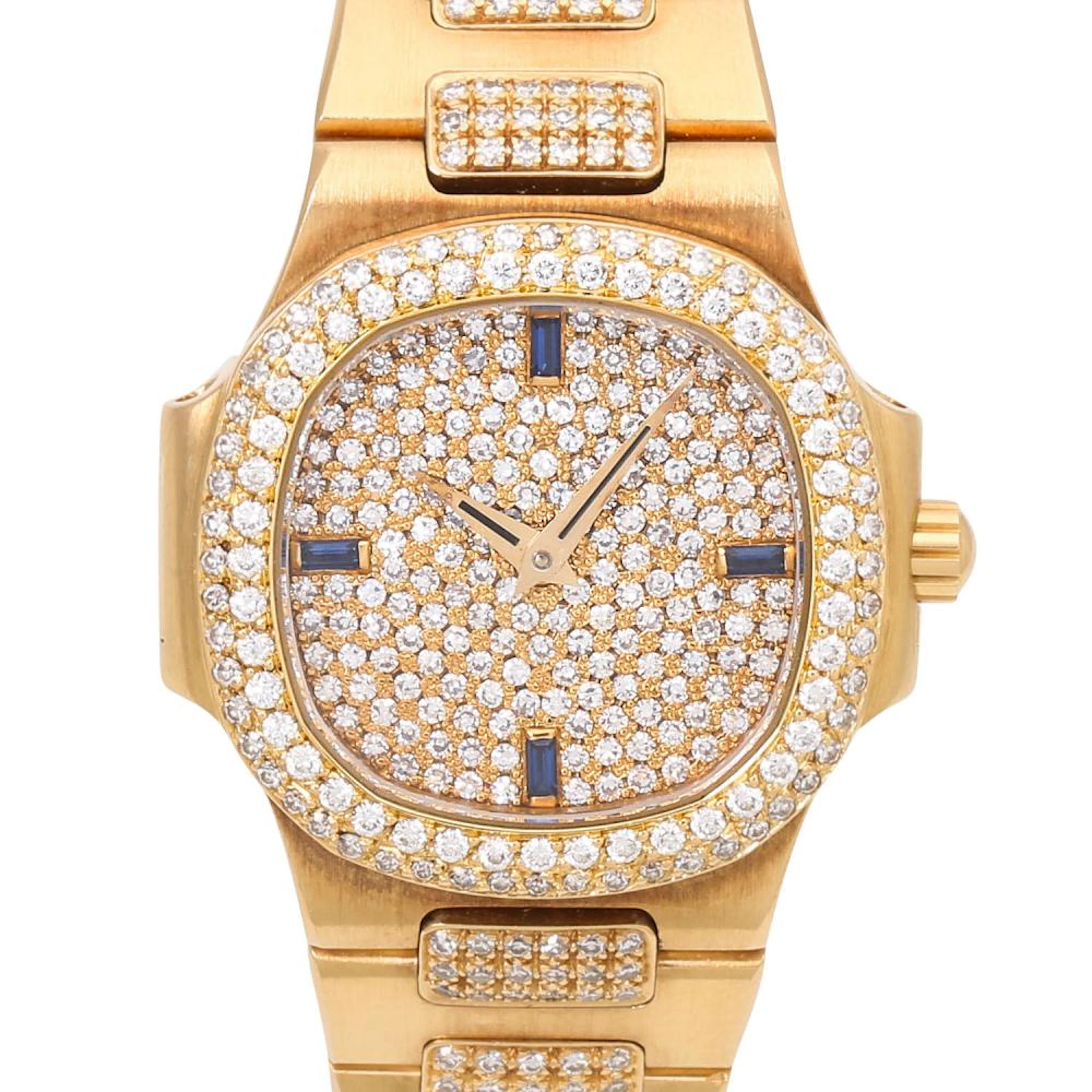 PATEK PHILIPPE Vintage Nautilus "Diamond", Ref 4700/5. ladies watch from 1992.