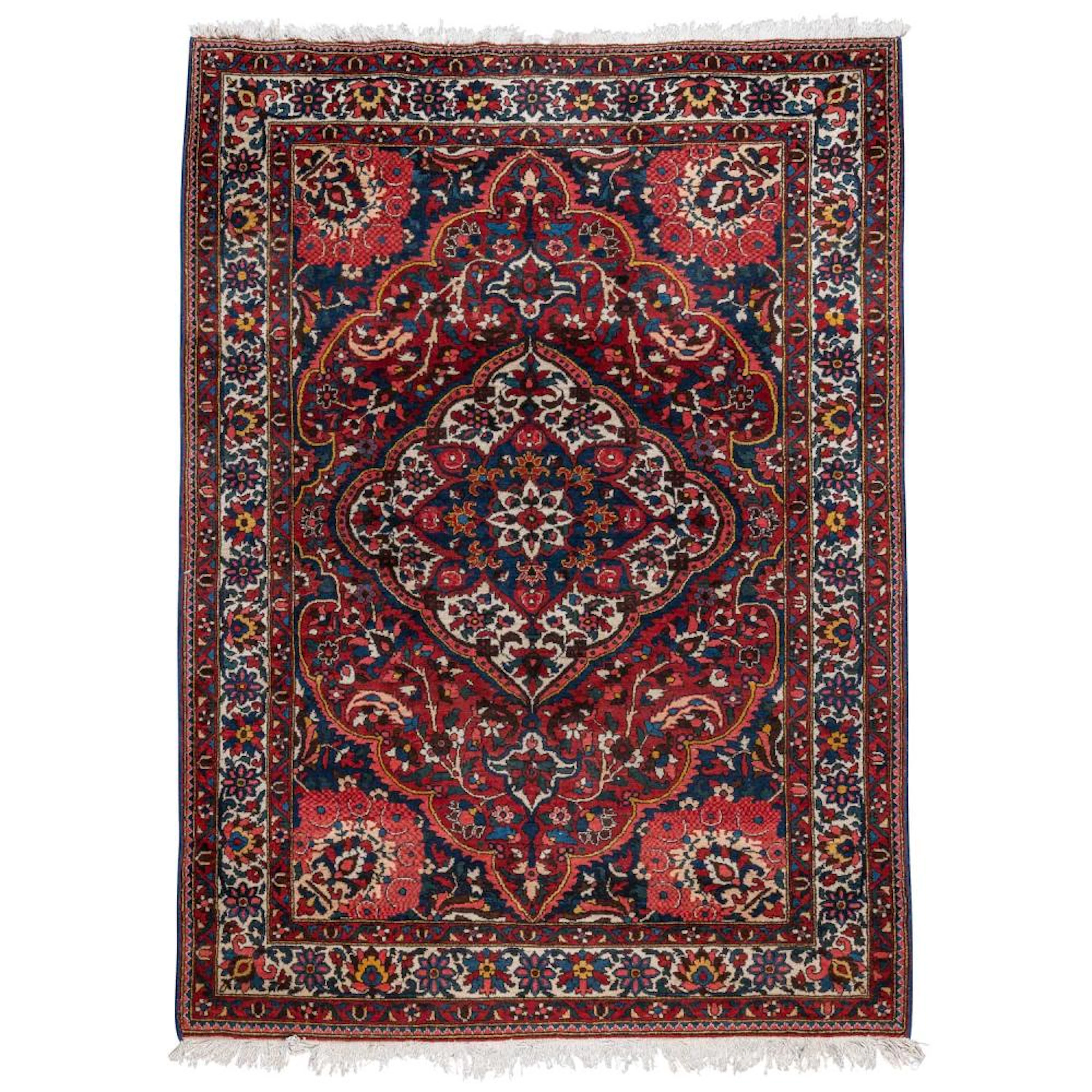 Oriental carpet. BACHTIARI/IRAN, mid 20th century, 237x174 cm.