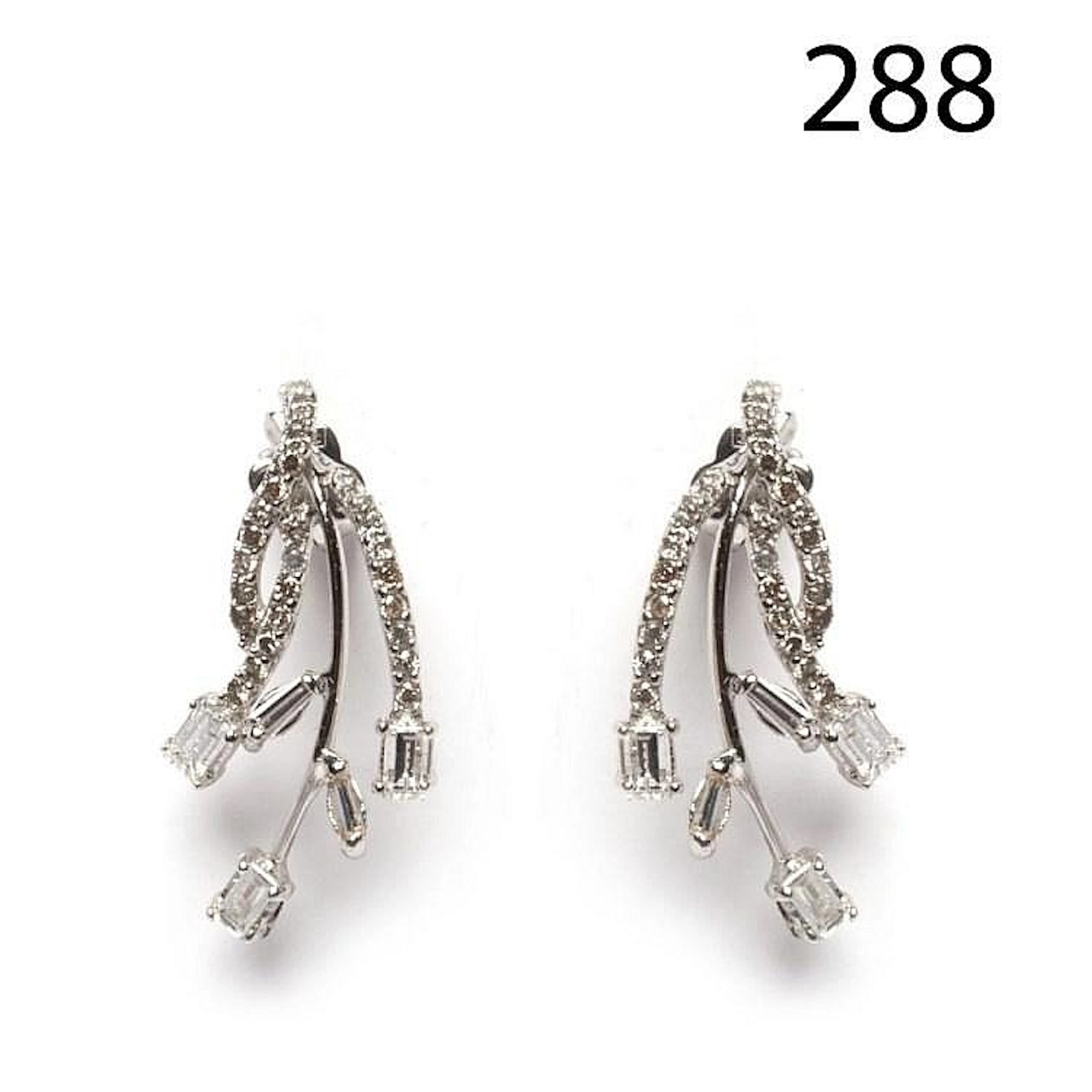 White gold and diamonds earrings