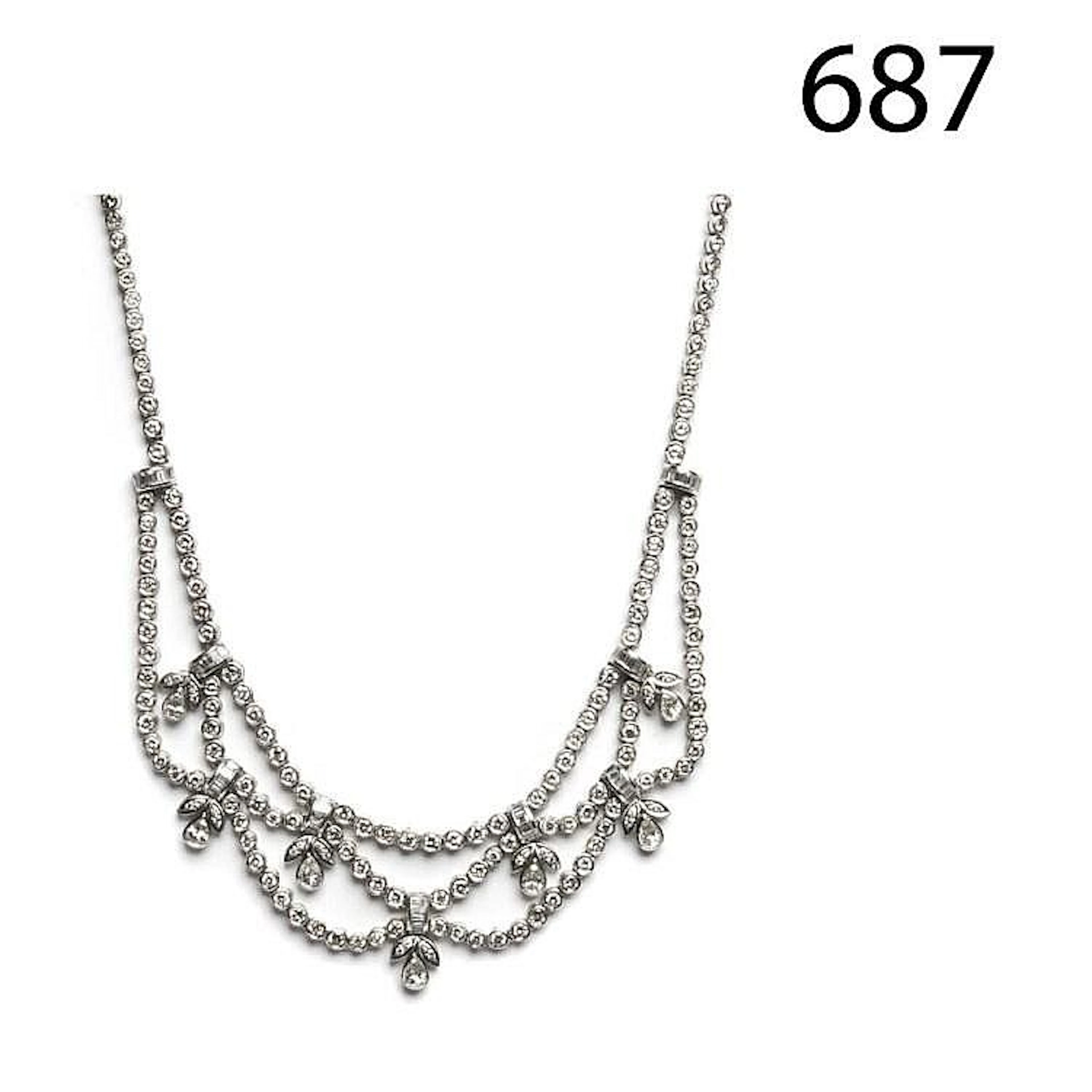 White gold and diamonds necklace