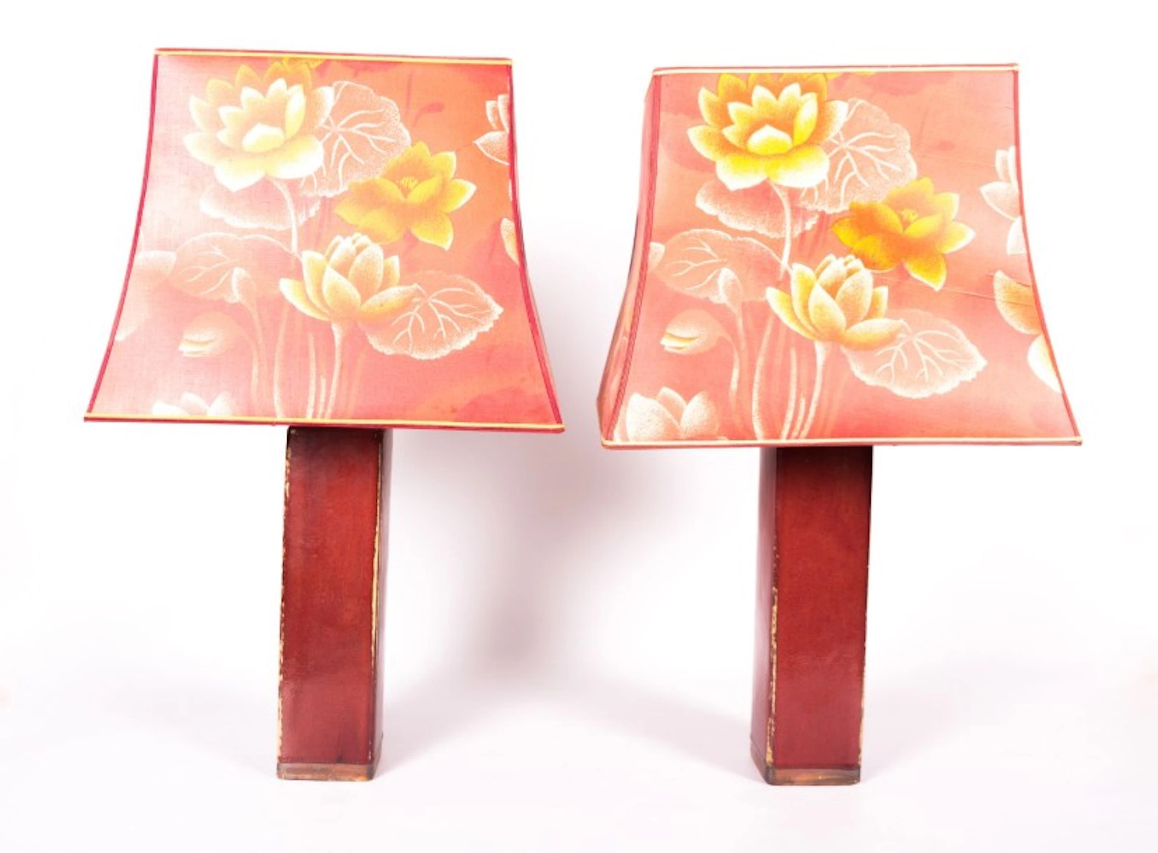 Paire de pieds de lampe en terre cuite vernissé rouge/sang de...