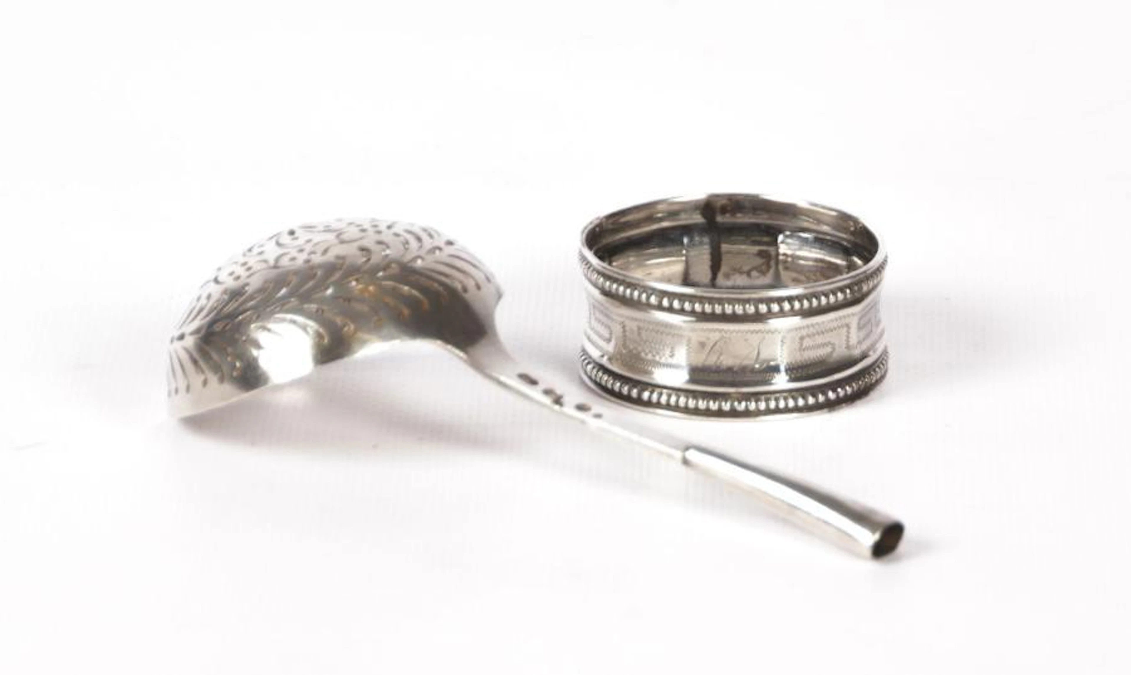 Rond de serviette en argent