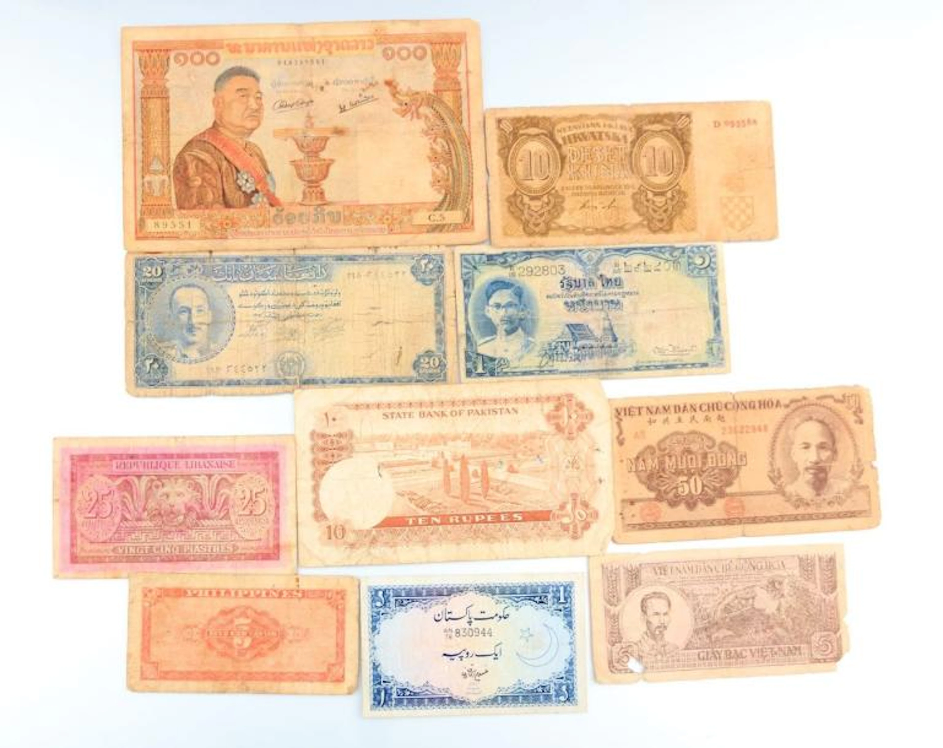 DIVERS Lot de dix billets dont : - Afghanistan…
